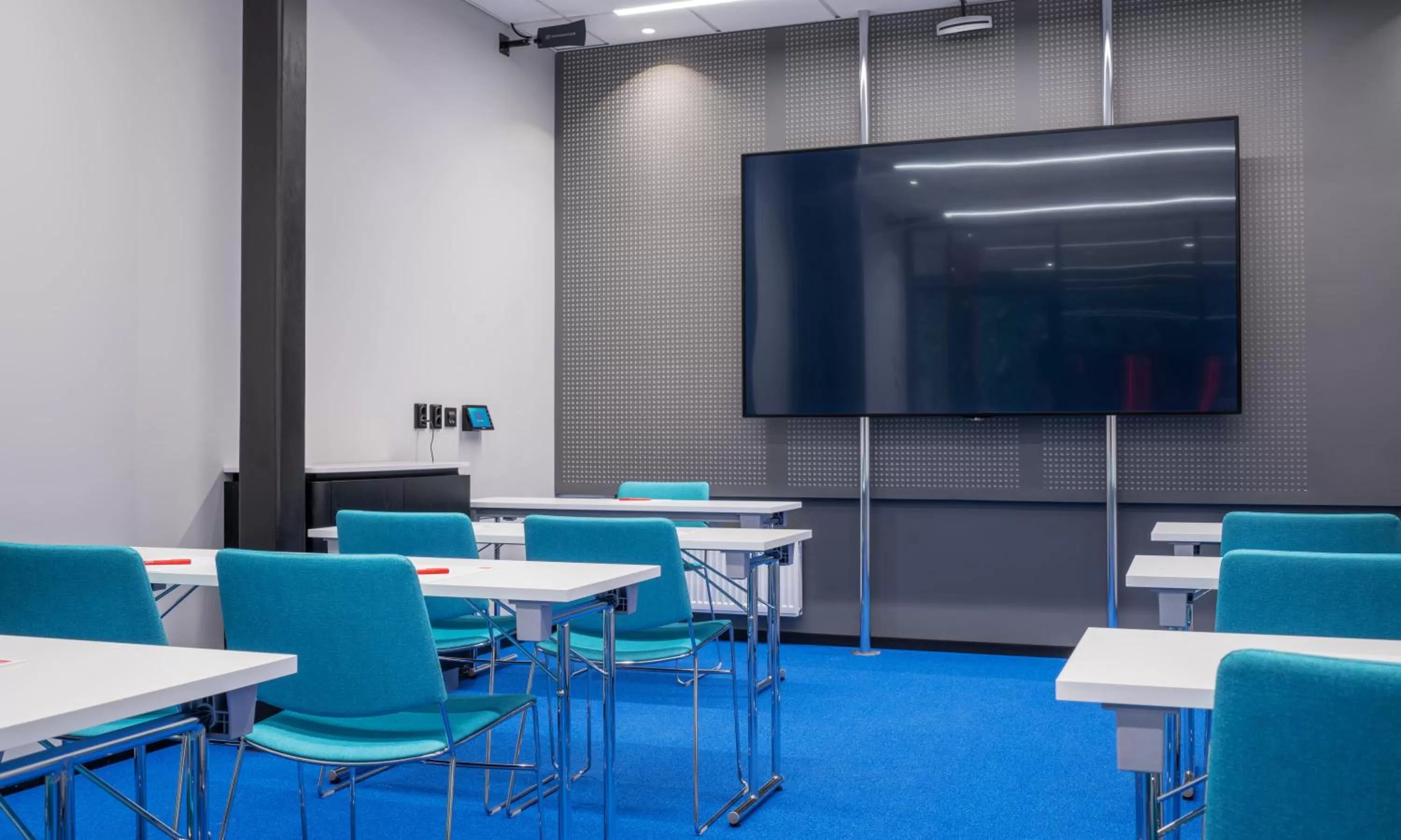 TV and multimedia in Thon Hotel Storo