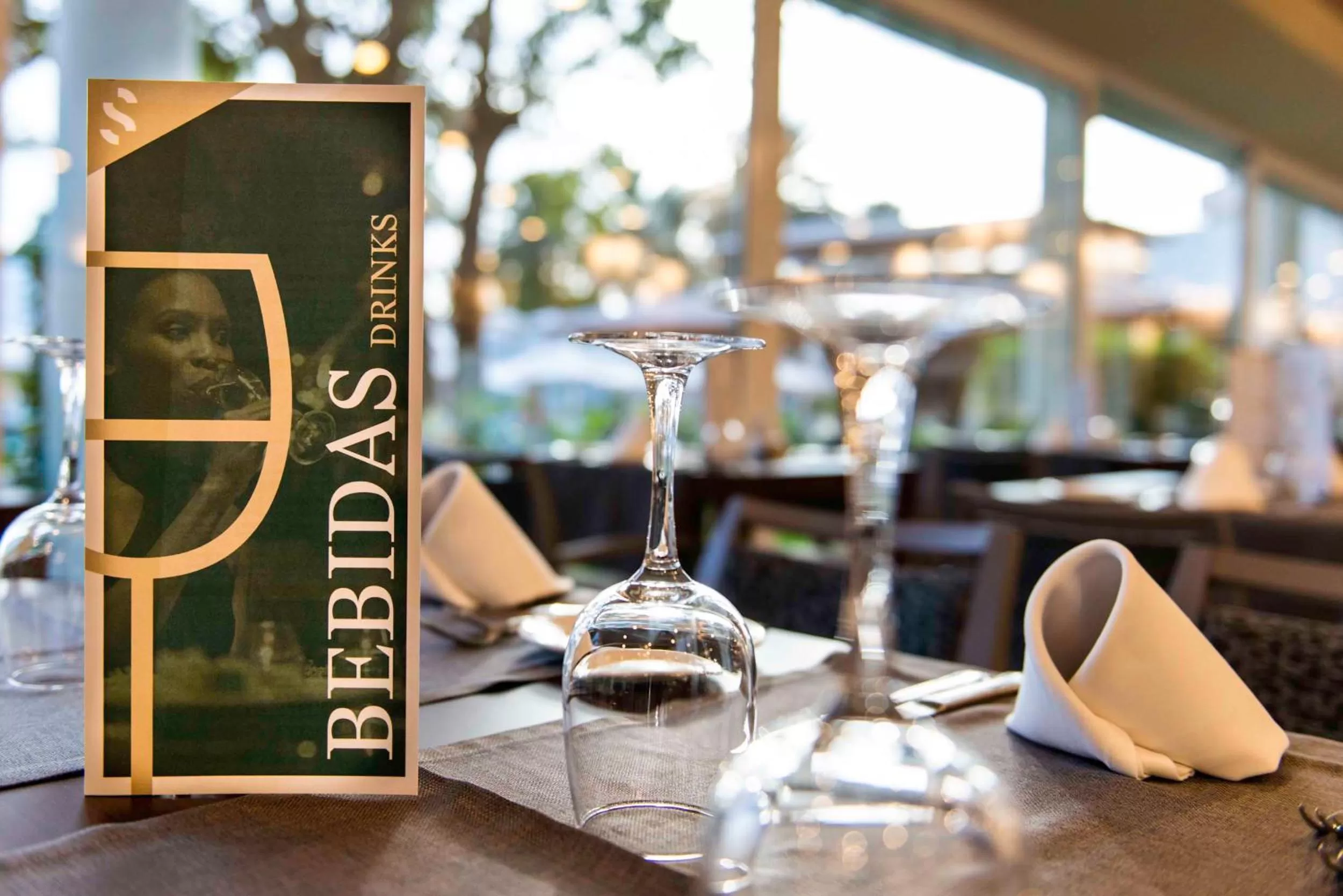 Restaurant/places to eat in Spring Hotel Vulcano