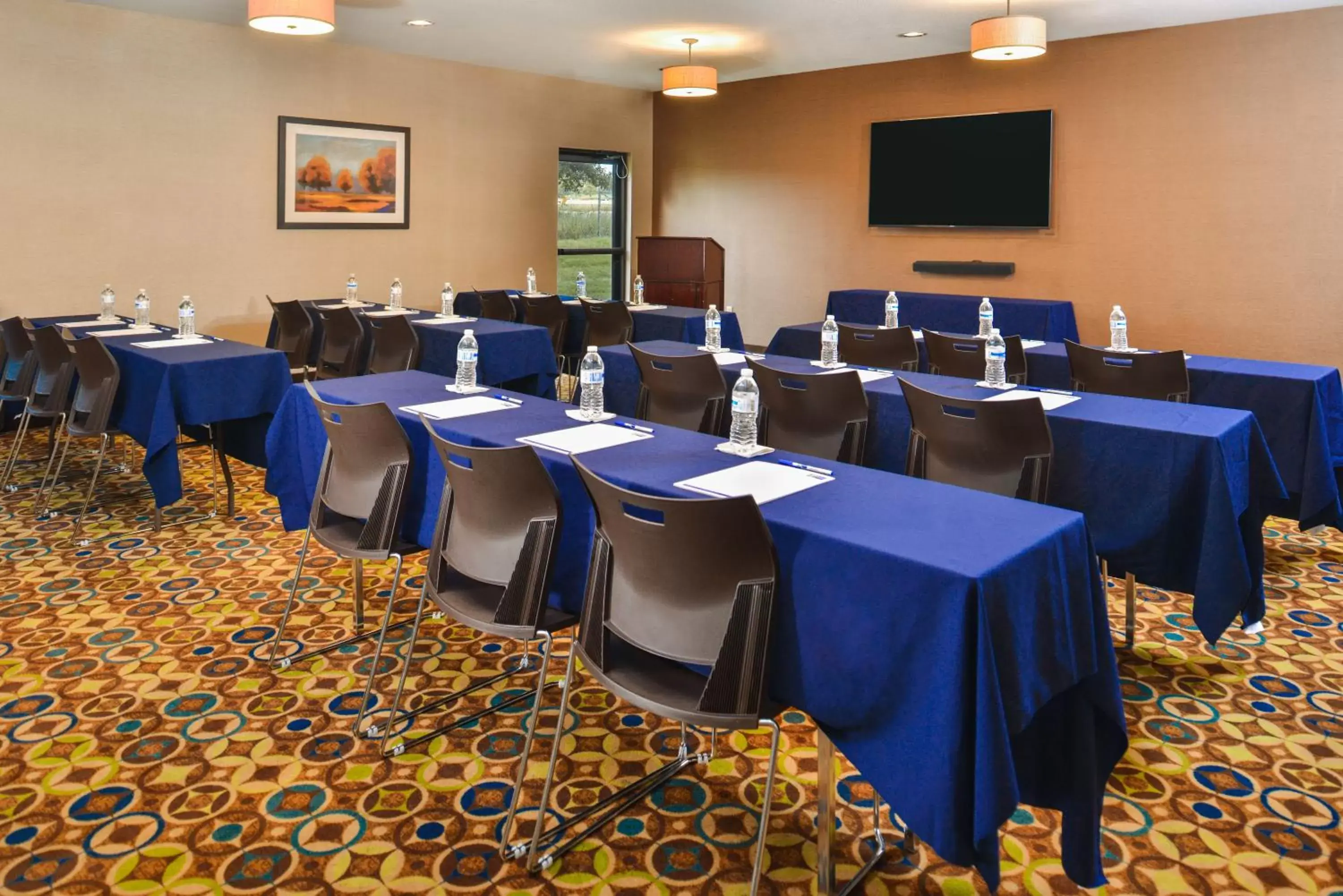 Meeting/conference room in Holiday Inn Express Hotels & Suites Topeka West, an IHG Hotel