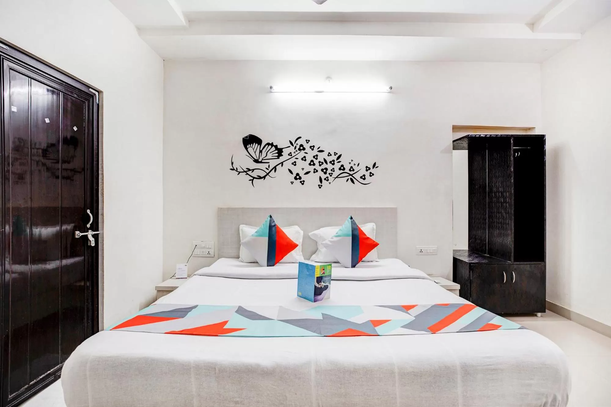 Bedroom in FabHotel Himanshi