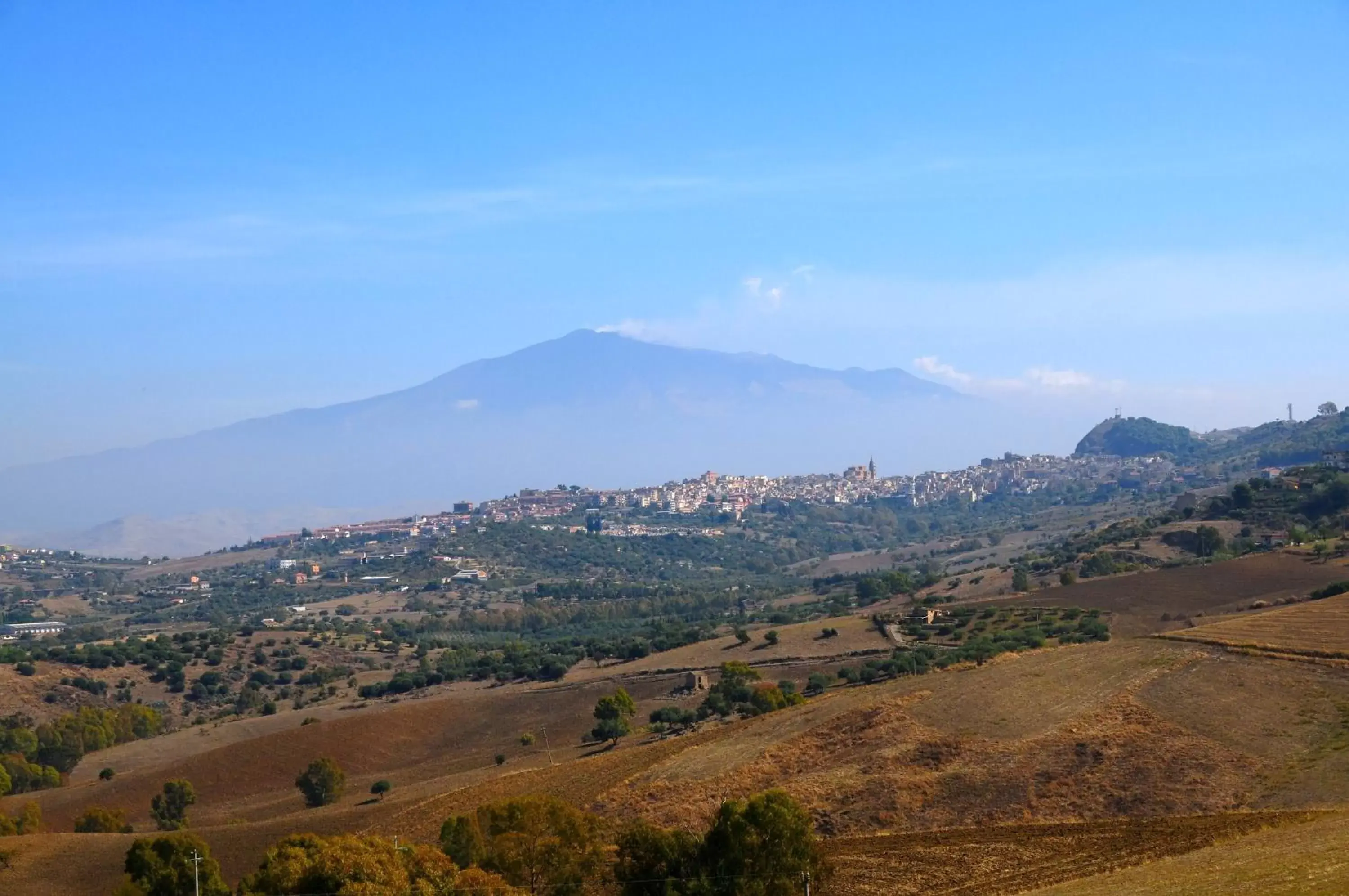 Natural landscape, Mountain View in Oasi del Lago