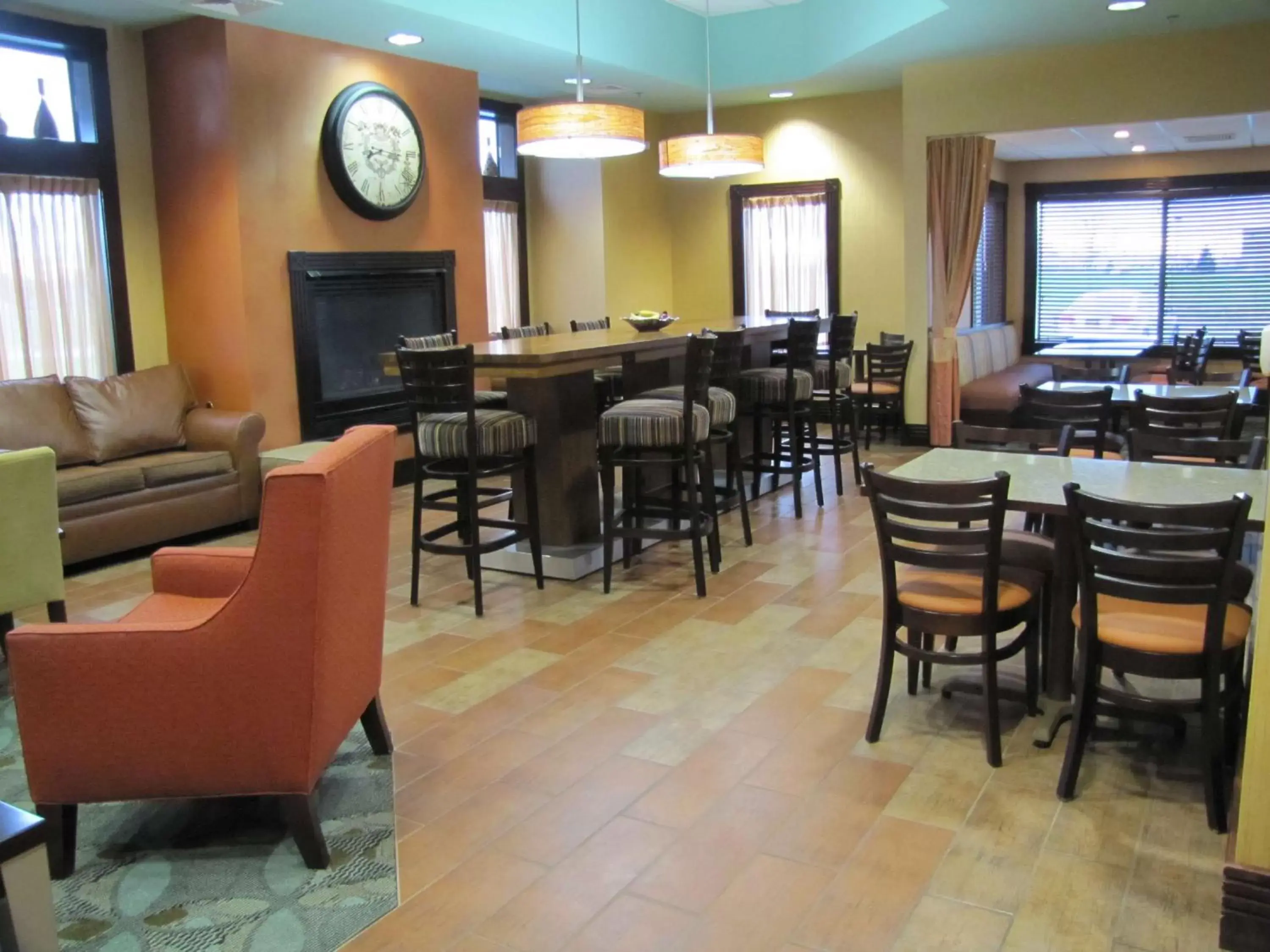 Lobby or reception, Restaurant/Places to Eat in Hampton Inn Birch Run