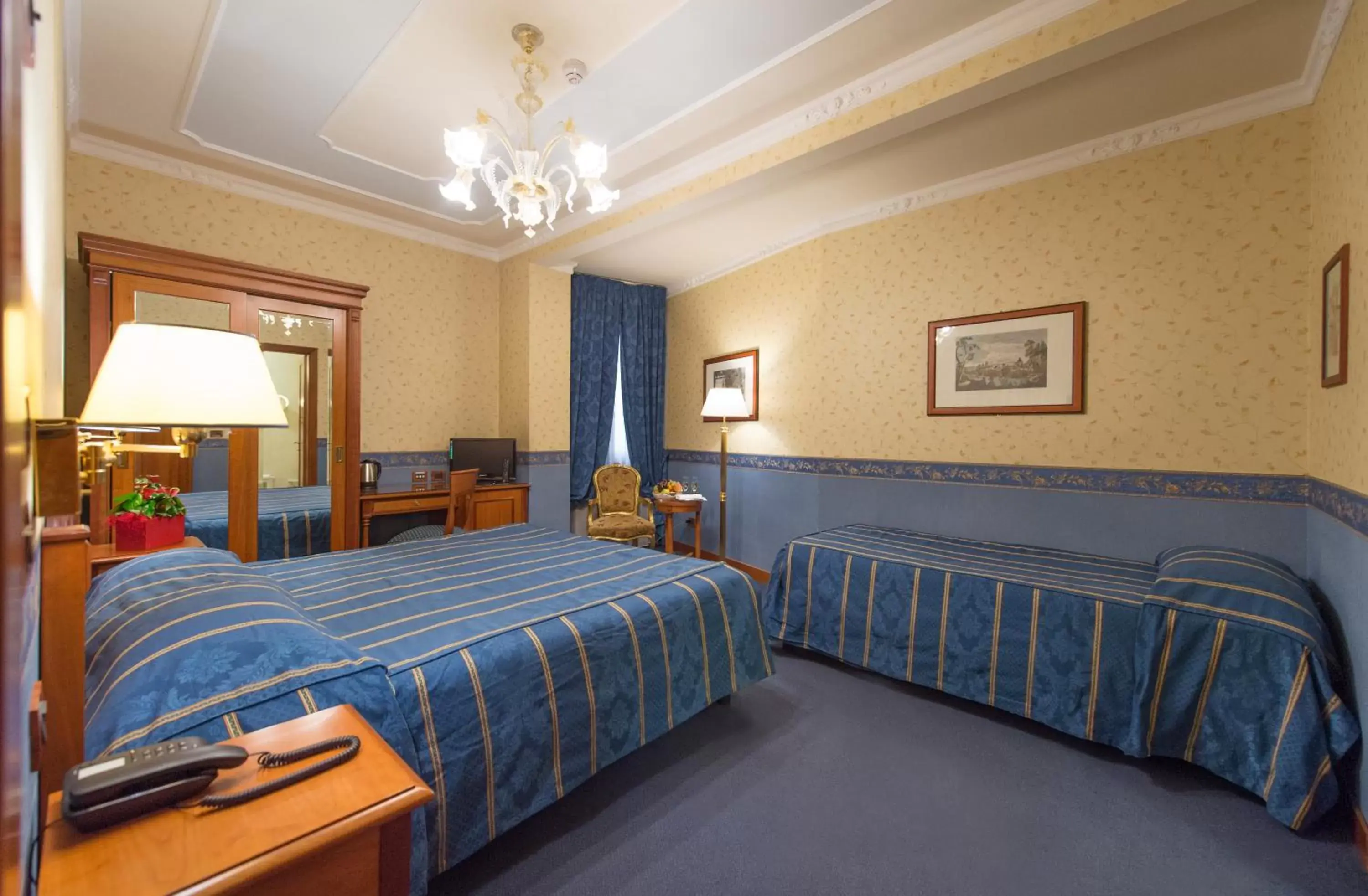 Bedroom, Bed in Diana Park Hotel