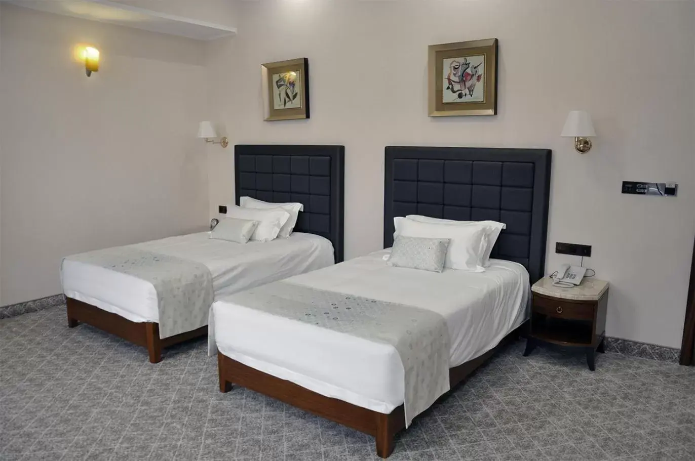 Large Twin Room in Parliament Palace Hotel Large Twin Room in Parliament Palace Hotel