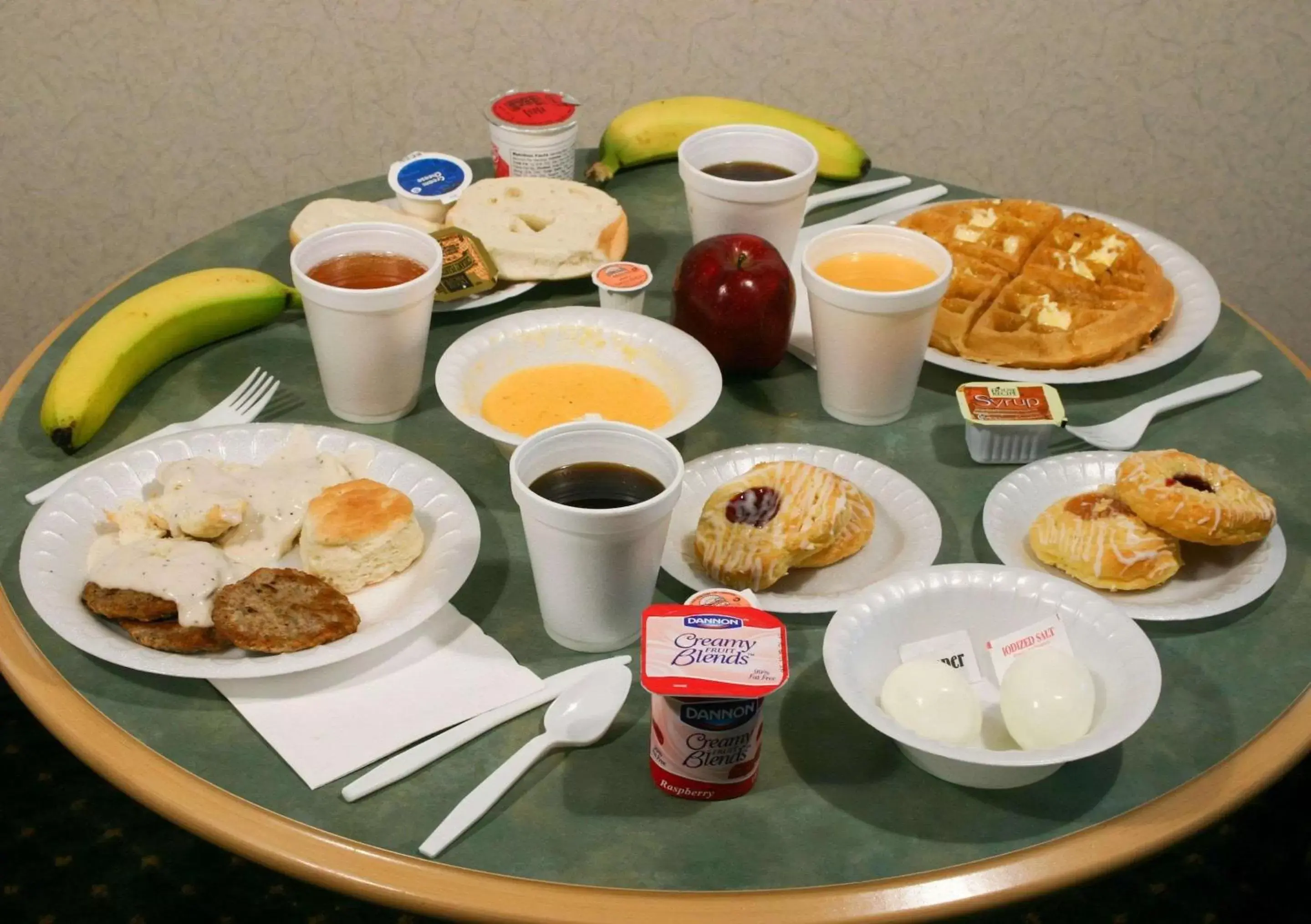 Restaurant/places to eat in Quality Inn & Suites Biltmore East Restaurant/places to eat in Quality Inn & Suites Biltmore East