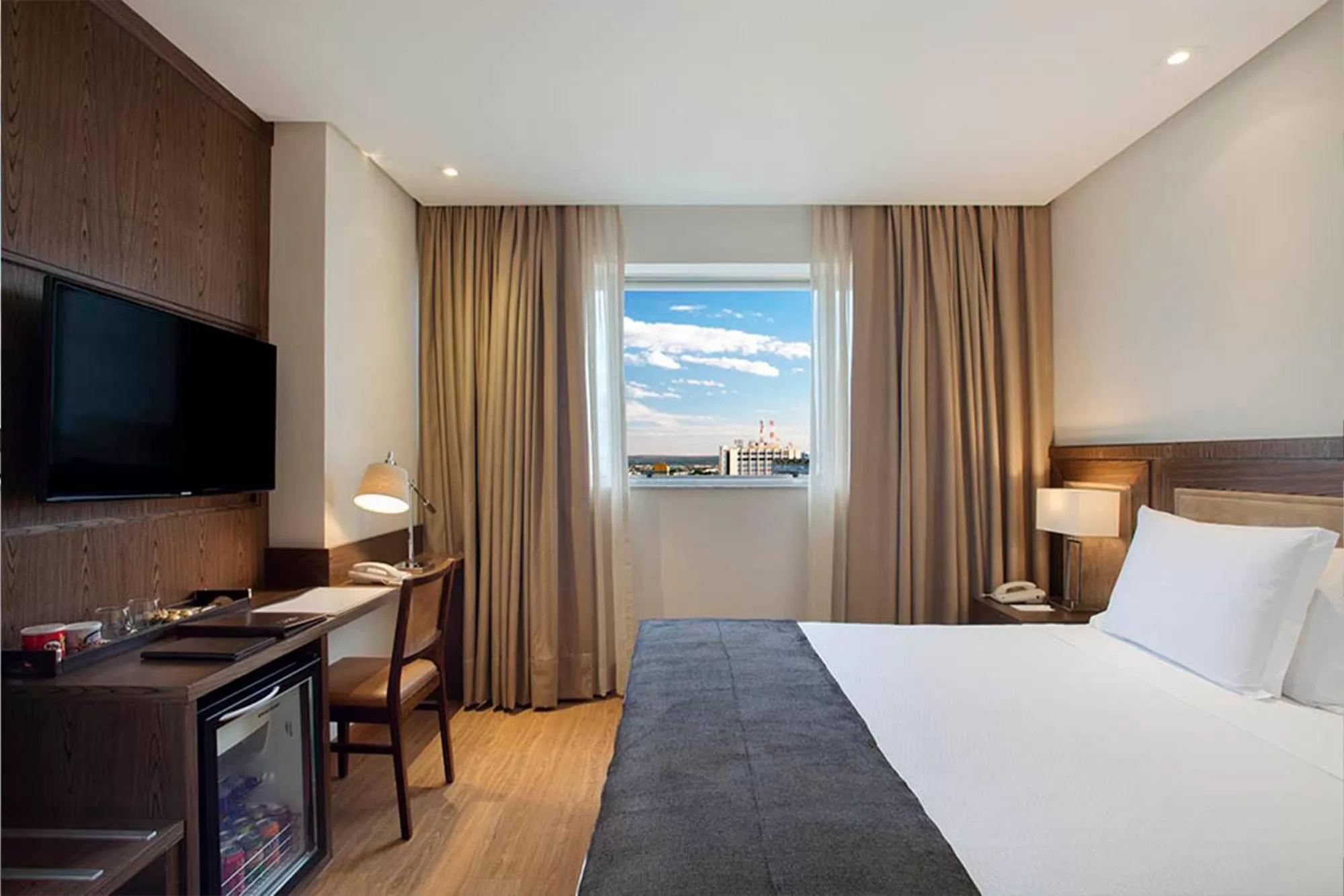 Bed in Windsor Brasilia Hotel