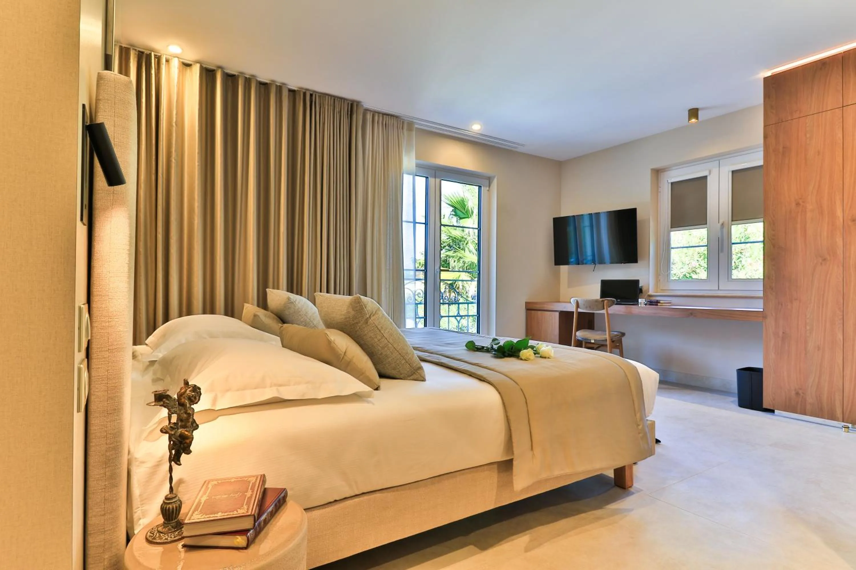 Villa side Double Room in Hostellerie La Farandole