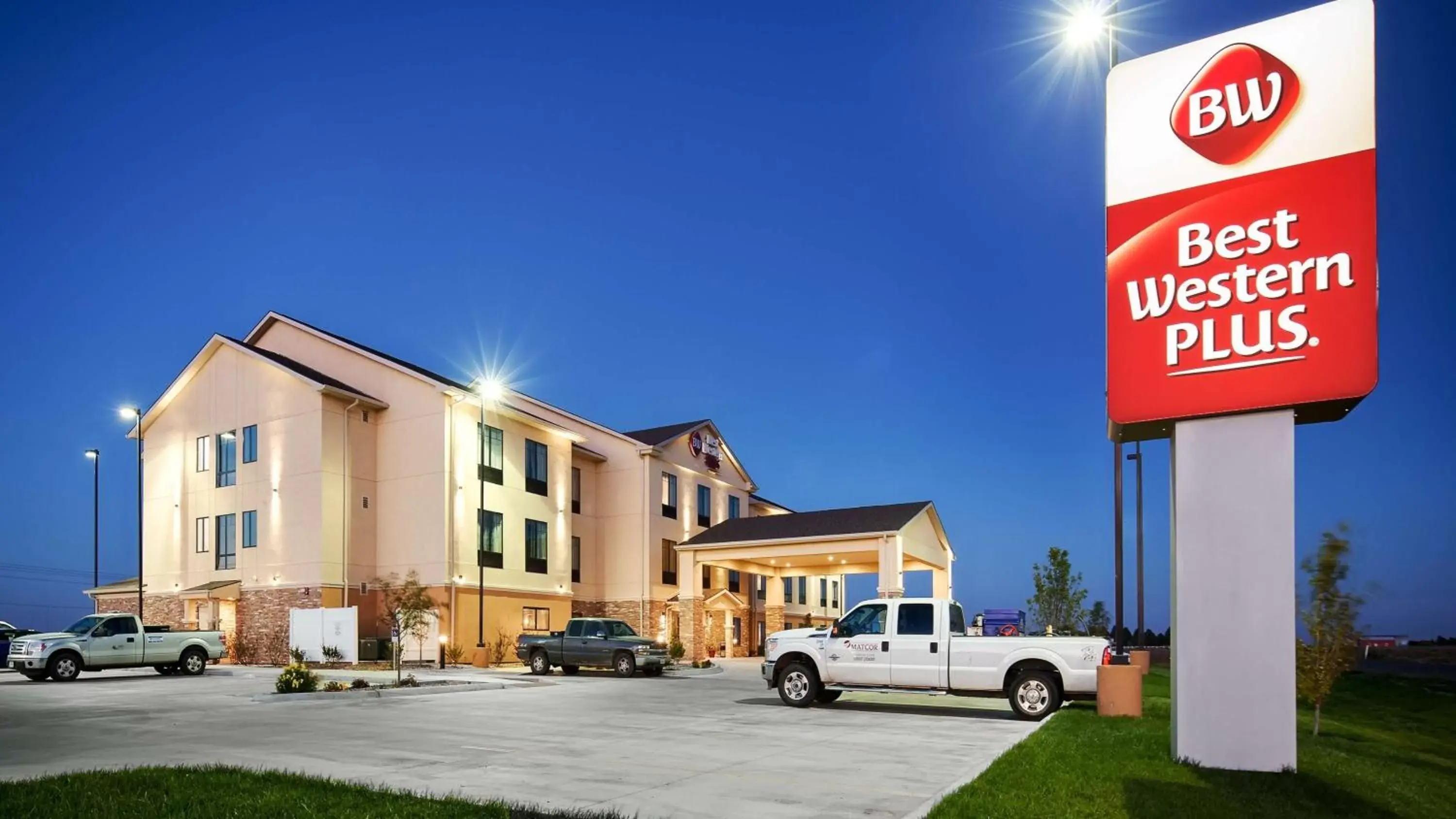 Property building in Best Western Plus Stevens County Inn Property building in Best Western Plus Stevens County Inn