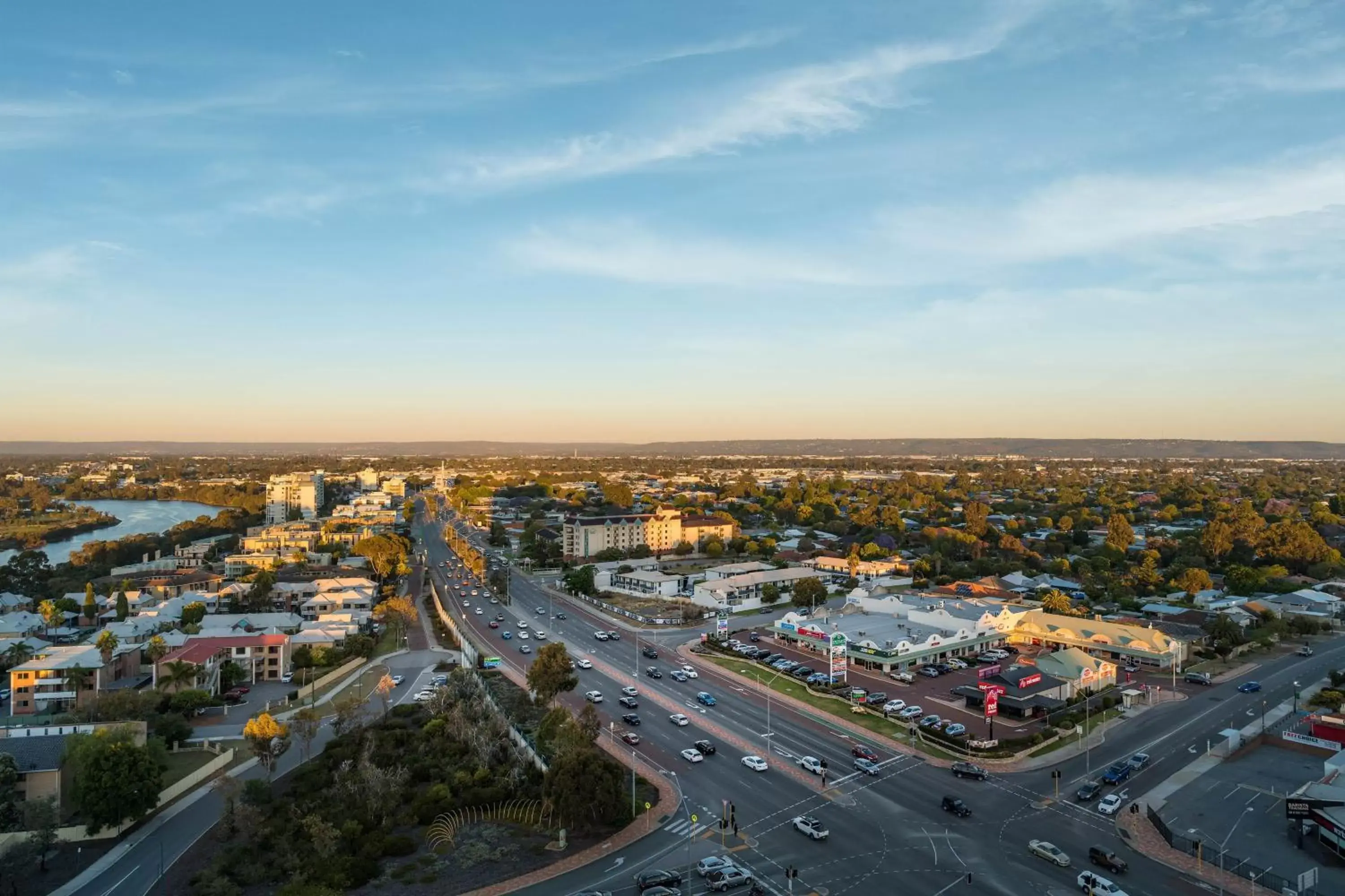 Photo of the whole room, Bird's-eye View in Aloft Perth