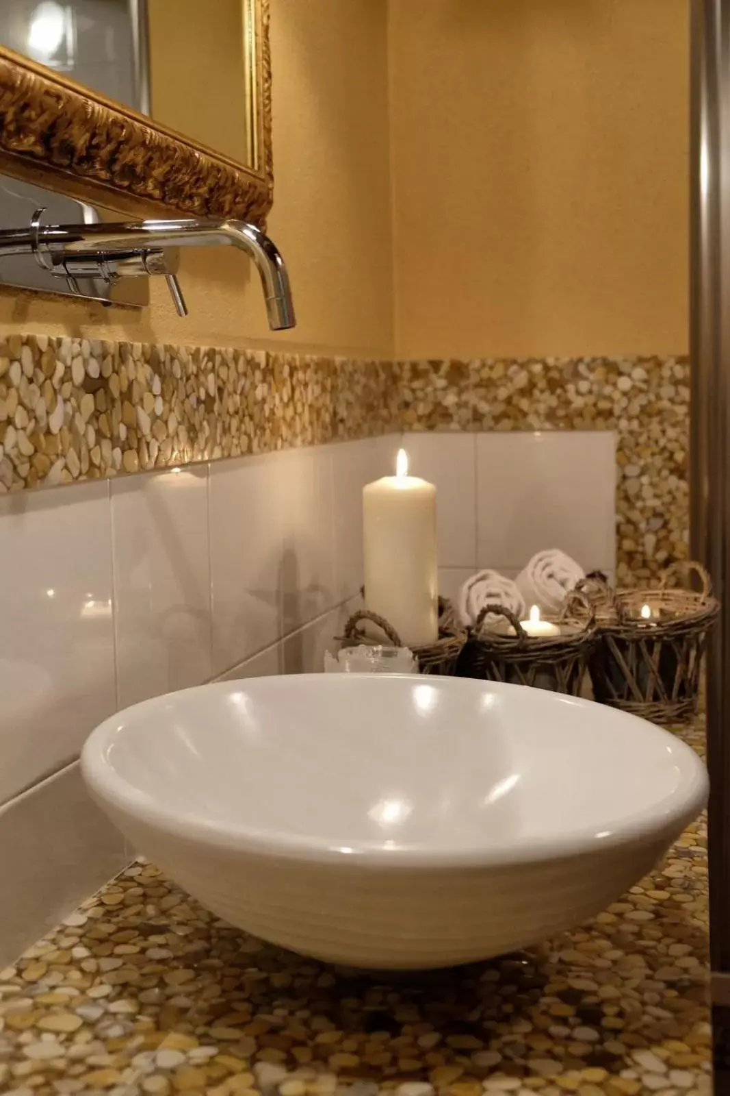 Toilet, Bathroom in TORRE GIARDINO SEGRETO B&B- Borgo Capitano Collection - Albergo diffuso