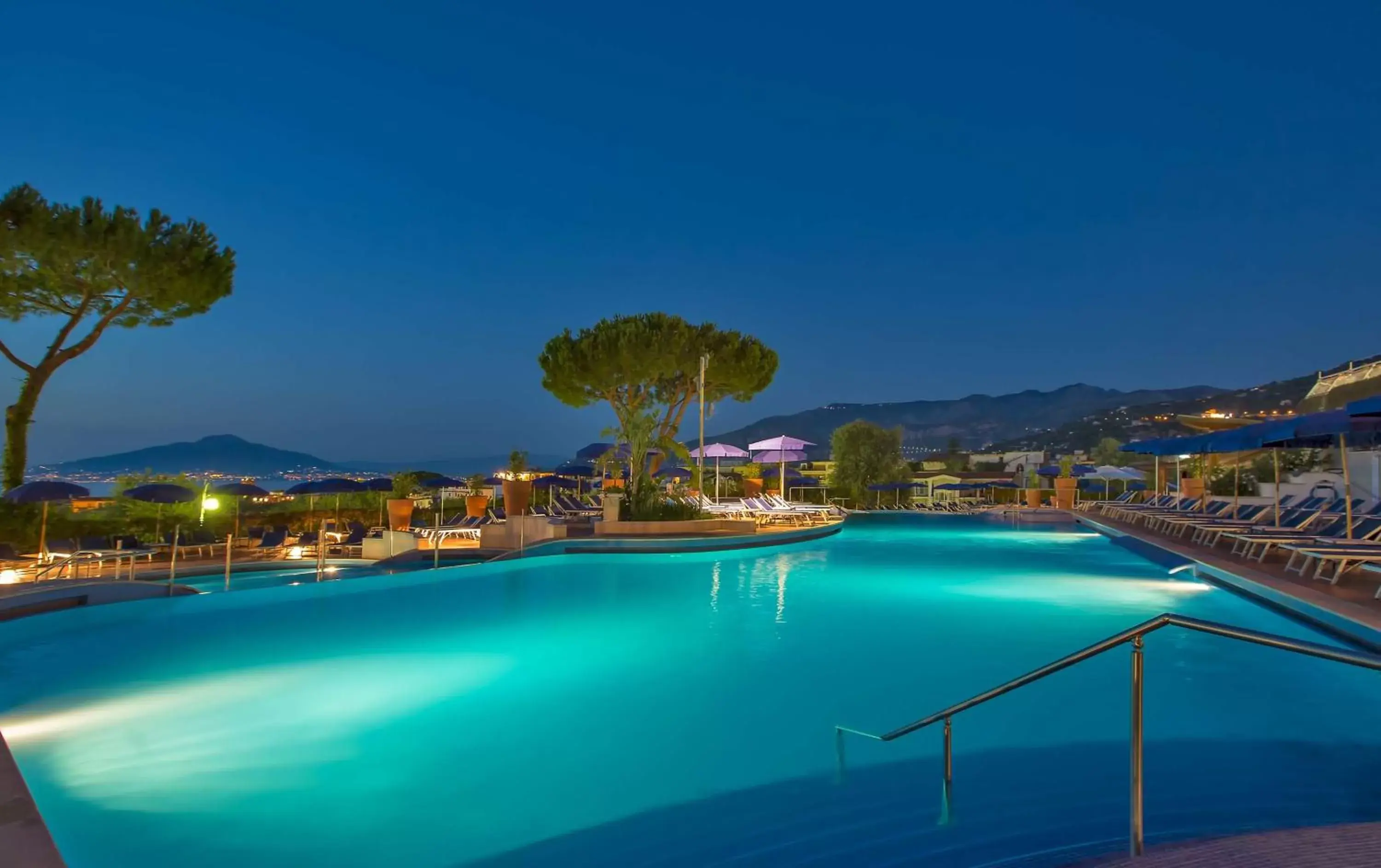 Pool view, Swimming Pool in Hilton Sorrento Palace