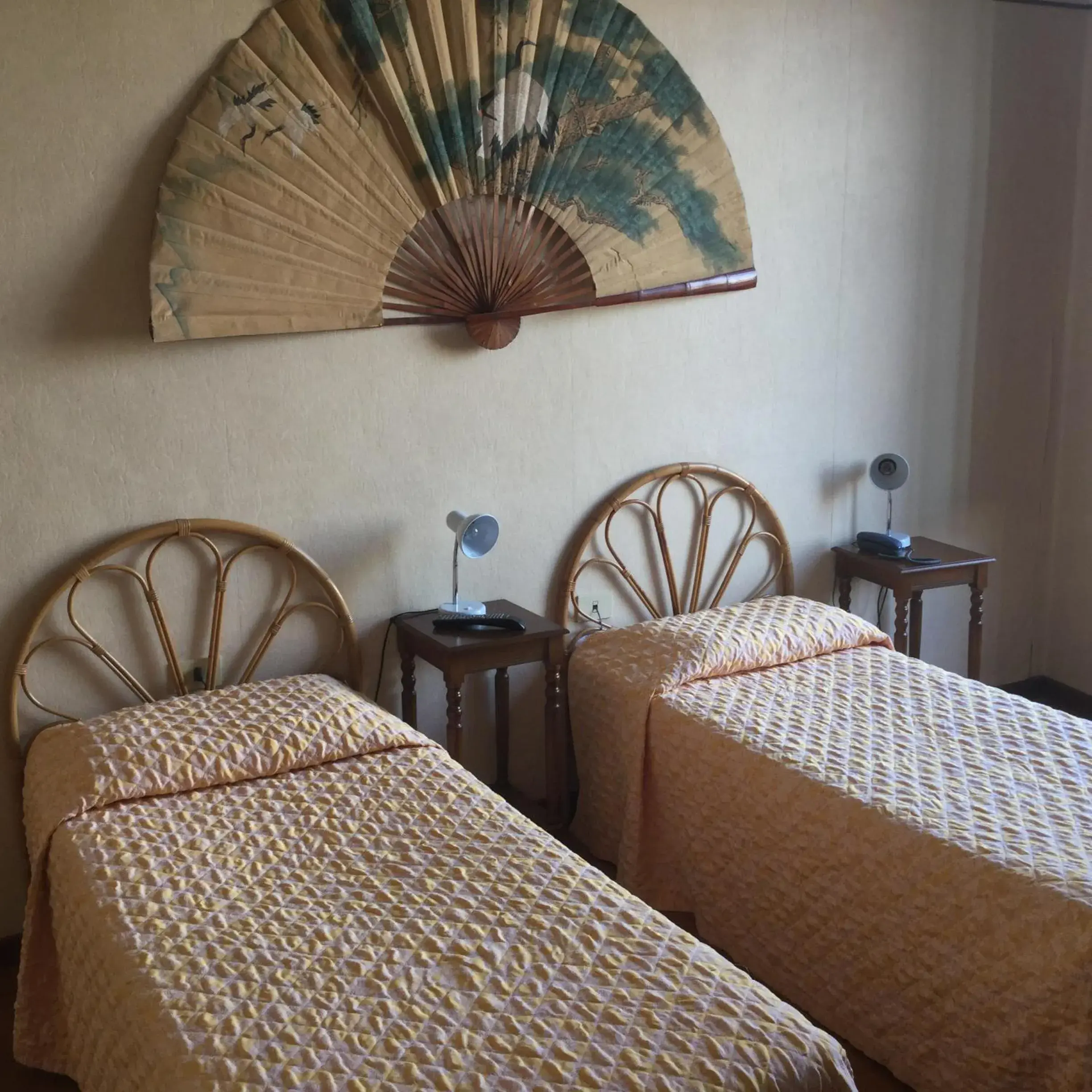 Bed in Hotel Touring Bed in Hotel Touring