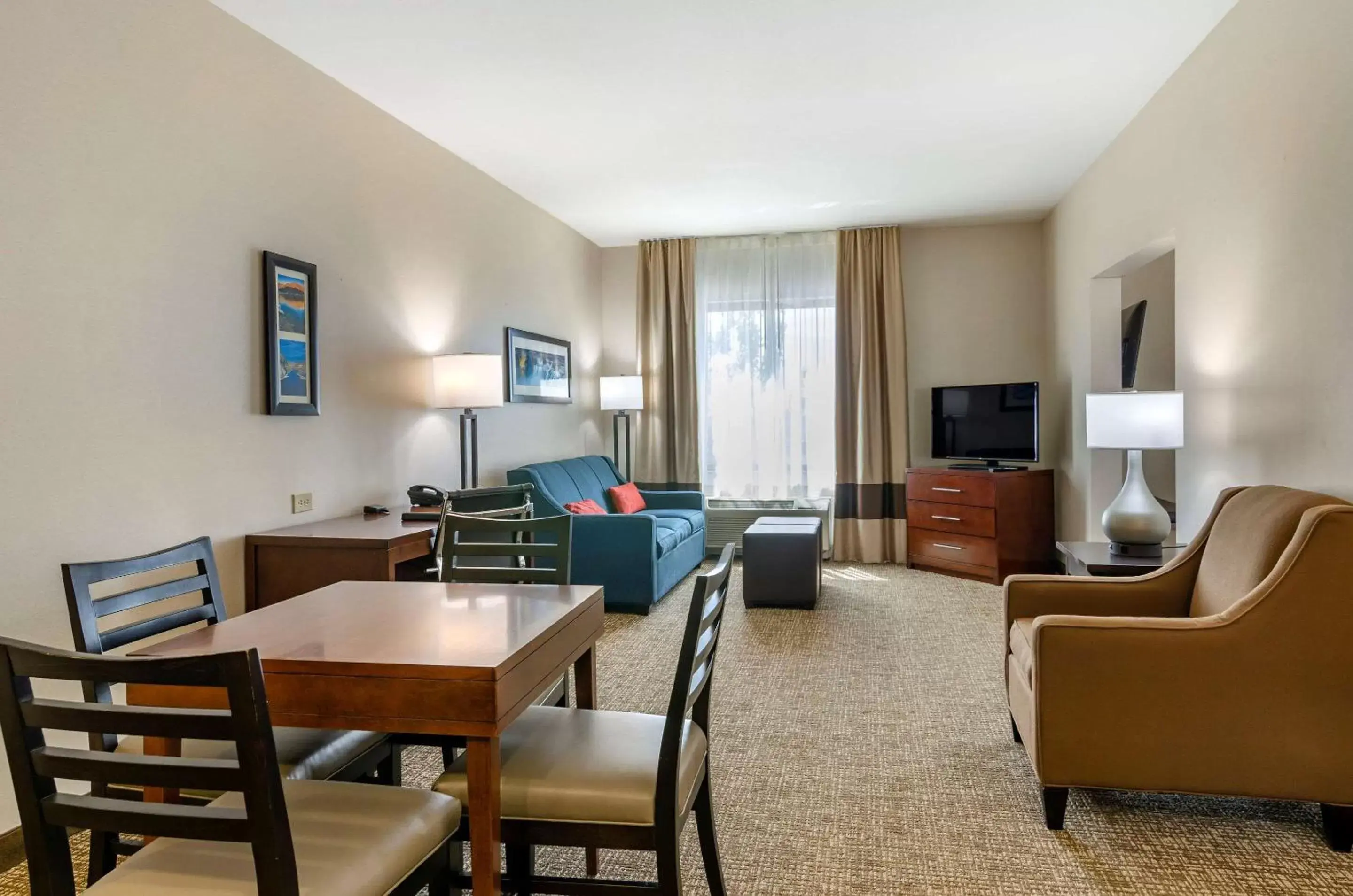 Photo of the whole room, Seating Area in Comfort Inn & Suites Jerome - Twin Falls