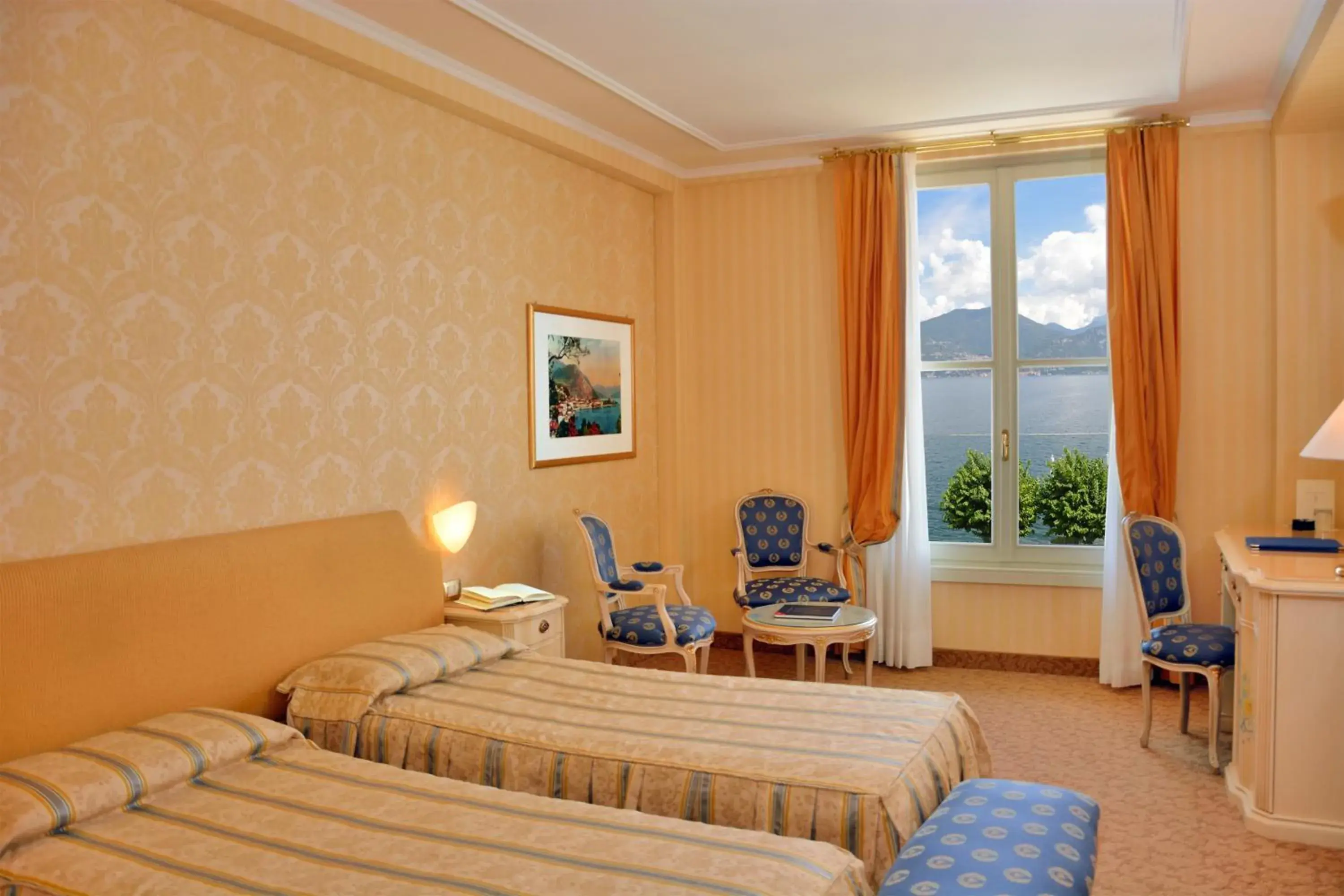 Bed in Grand Hotel Menaggio