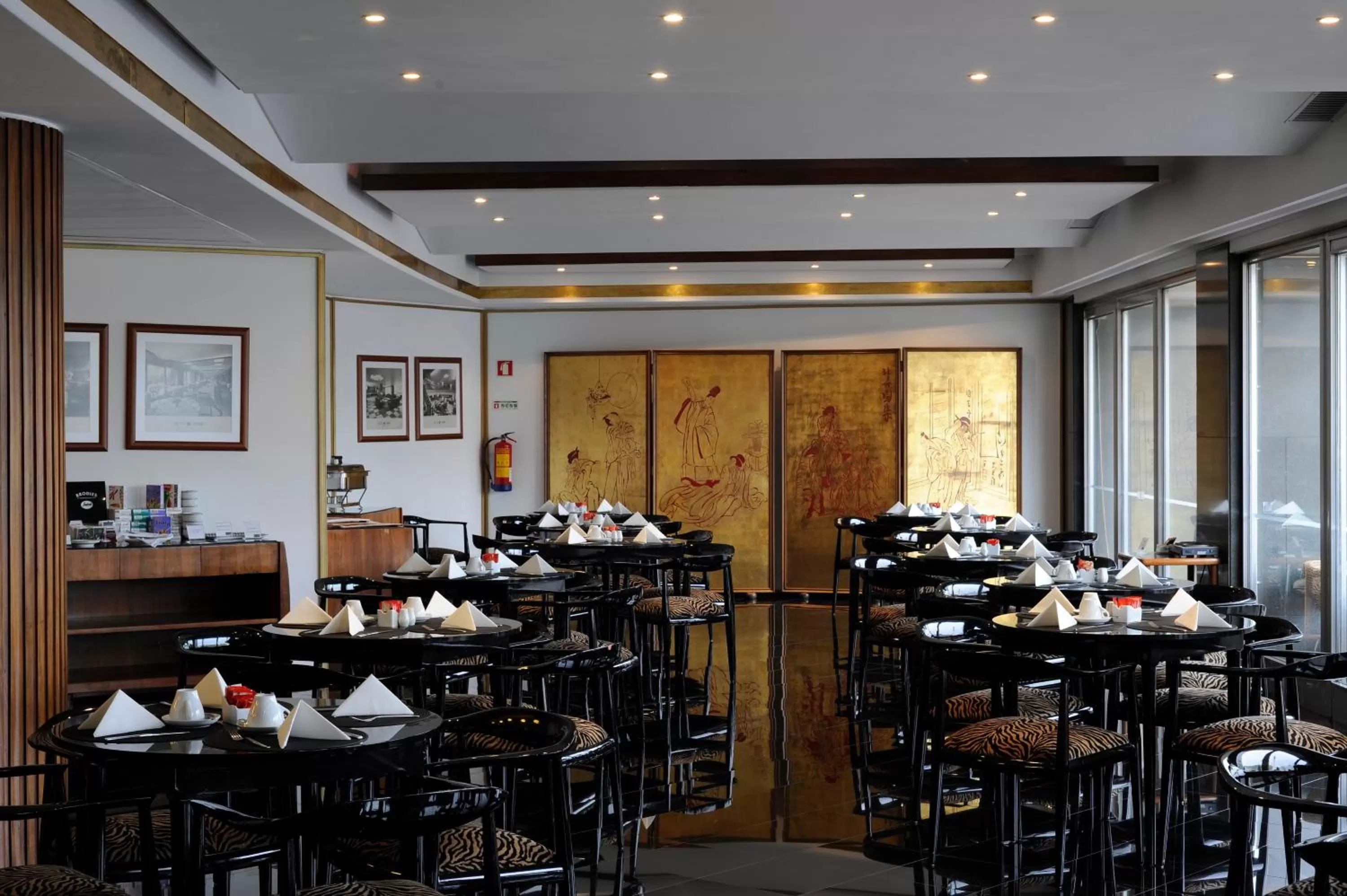 Restaurant/places to eat in Hotel Florida