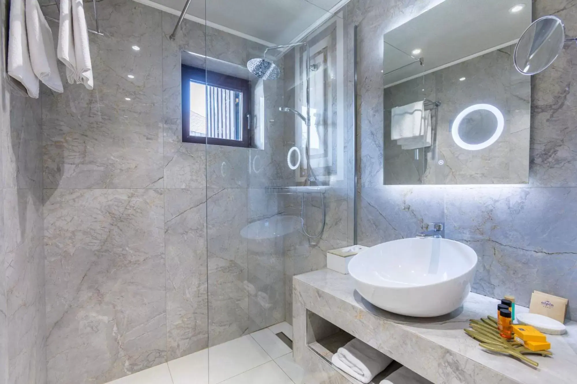 Shower, Bathroom in Alpin Resort Hotel