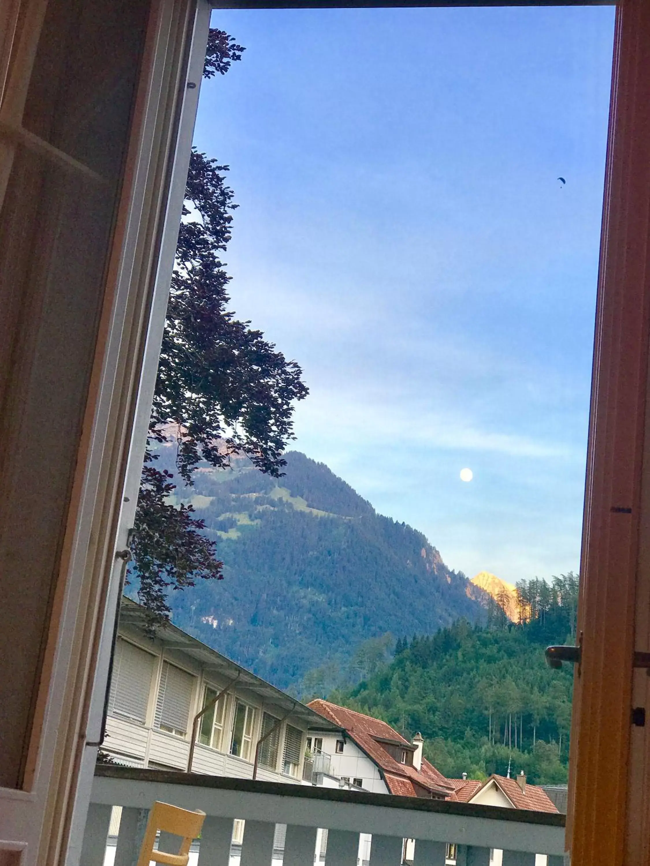 Sunset, Mountain View in Interlaken Marco Hostel