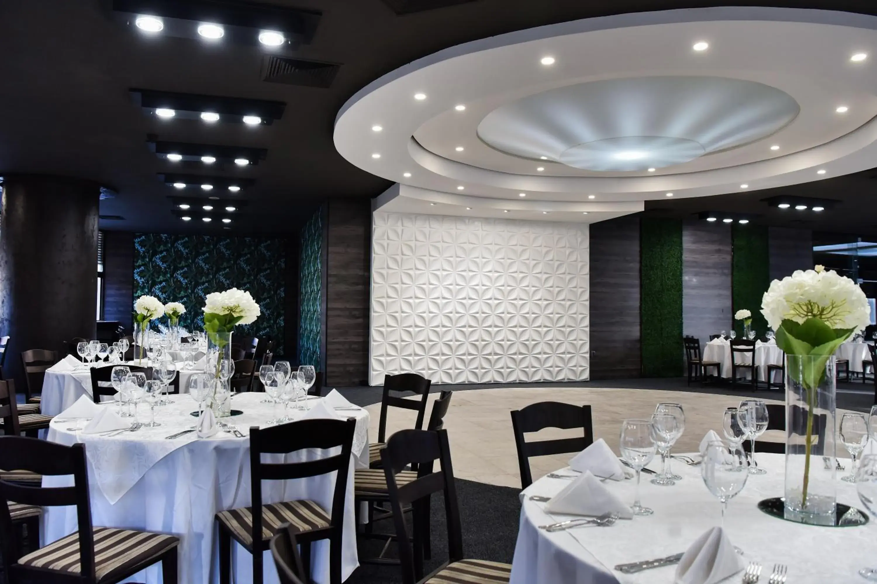 Restaurant/Places to Eat in Grand Hotel Shumen