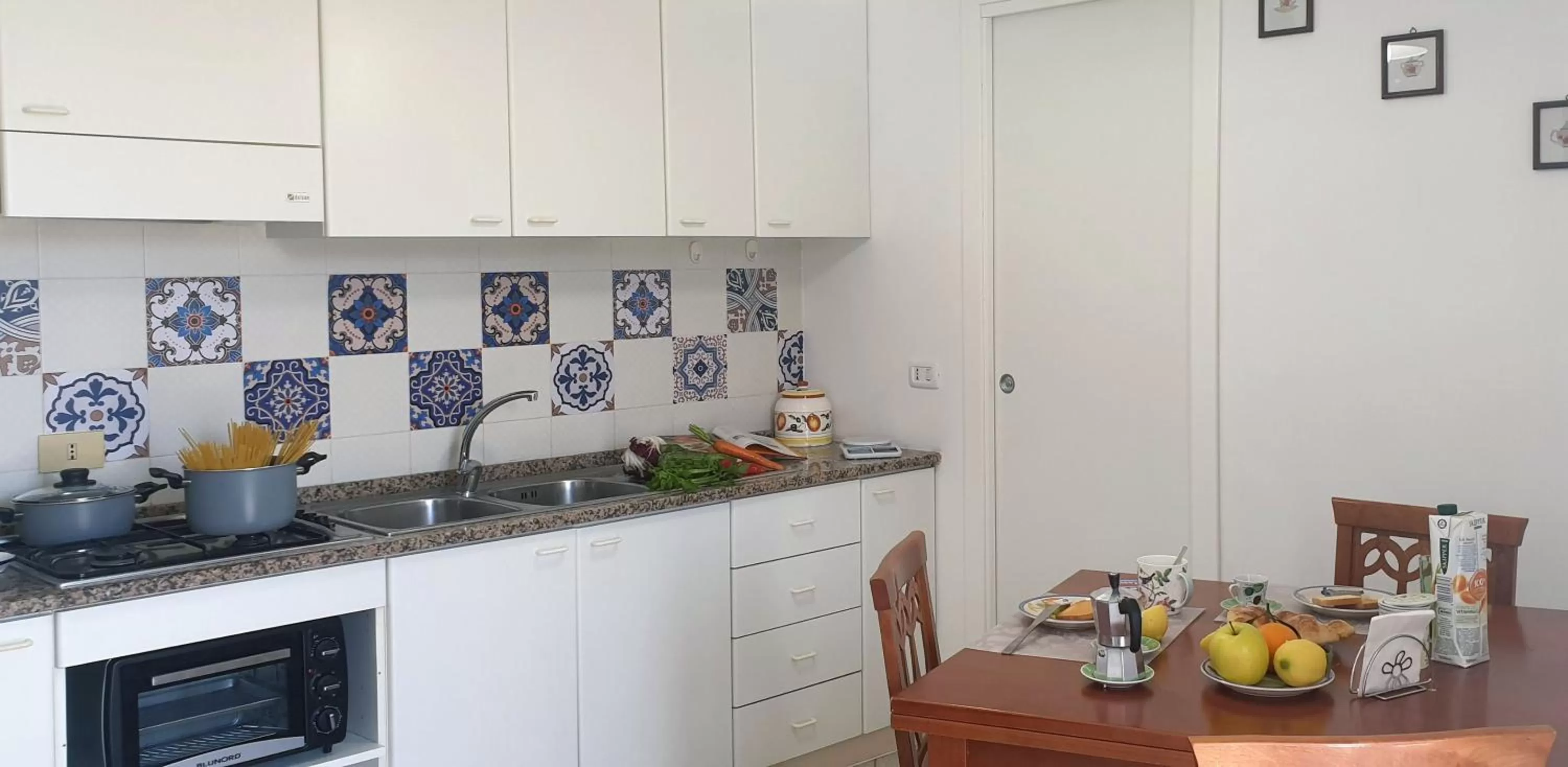 Kitchen or kitchenette in Casa Athena