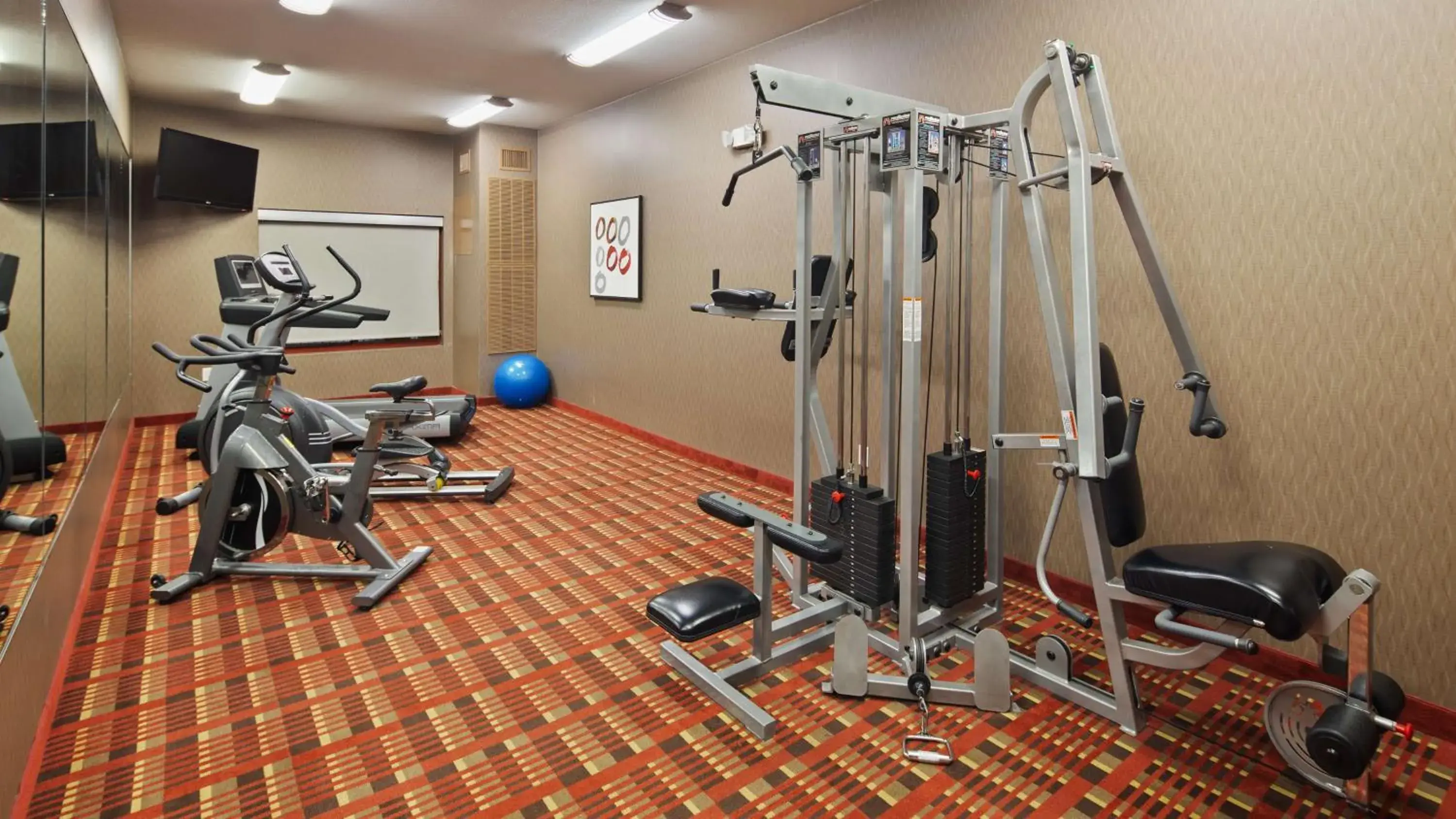 Activities, Fitness Center/Facilities in Best Western PLUS Austin Airport Inn & Suites