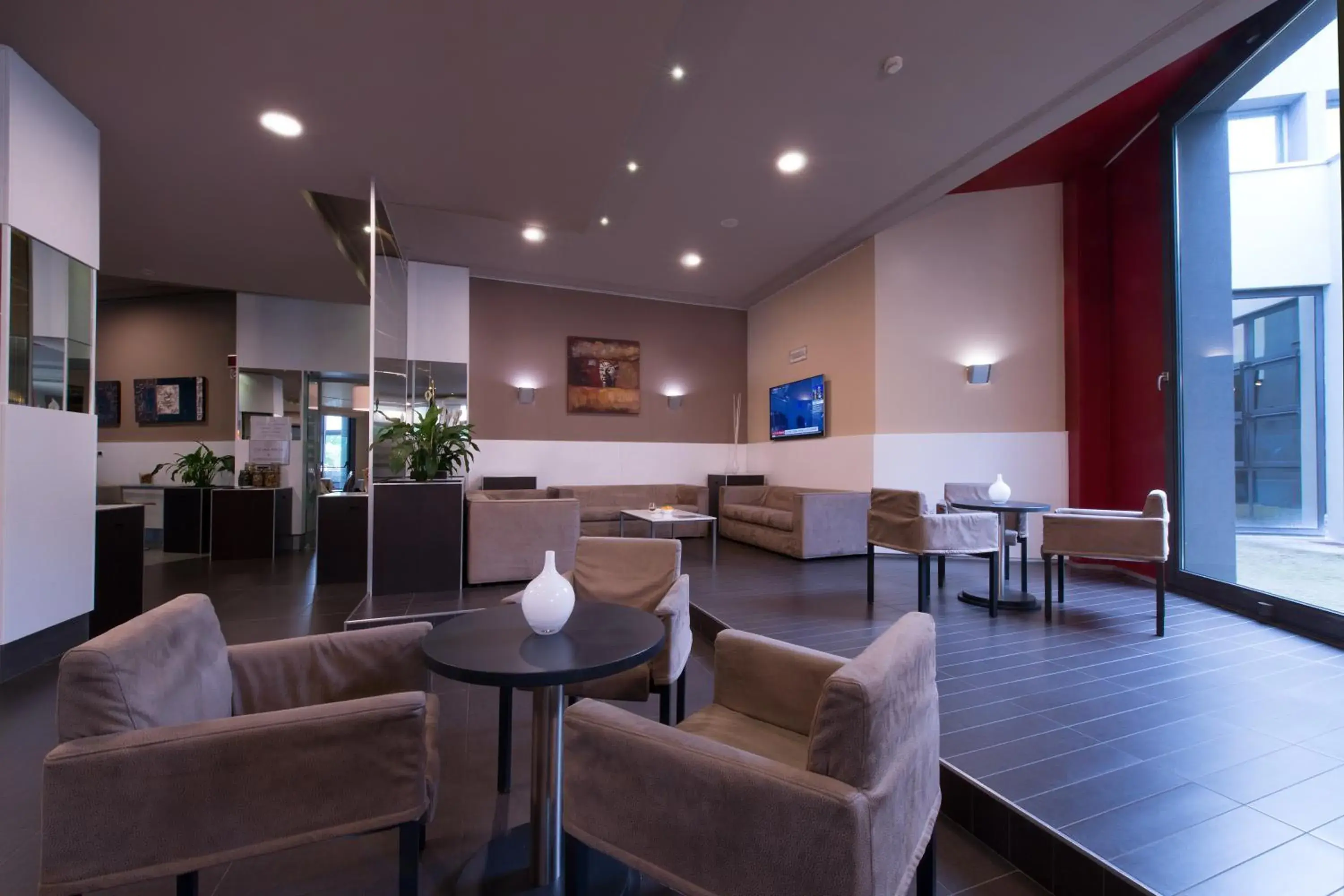 Lobby or reception, Seating Area in Cdh Hotel Parma & Congressi