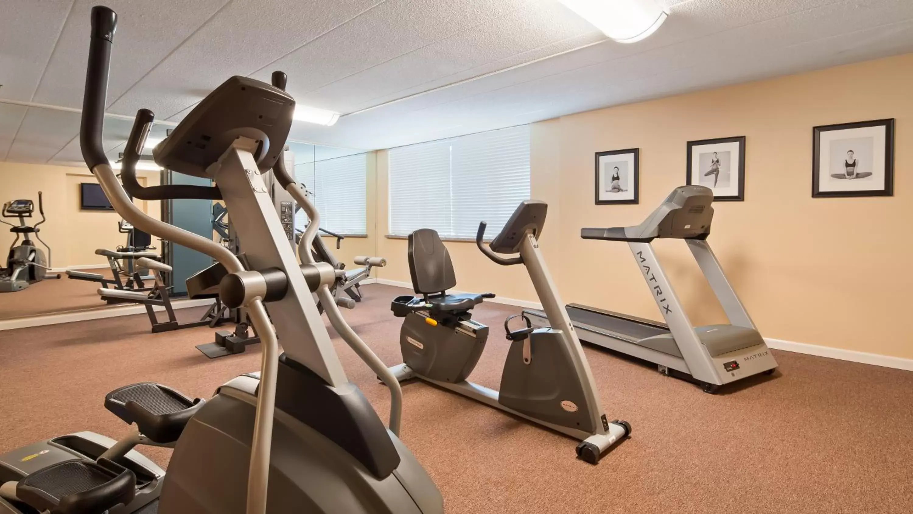 Fitness Center/Facilities in Best Western East Towne Suites