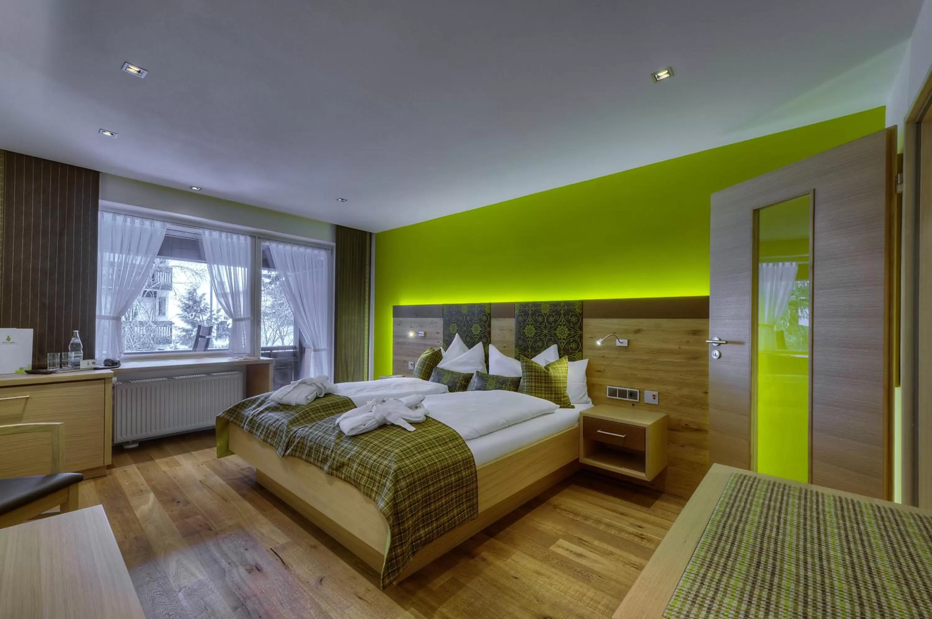 Photo of the whole room, Bed in DIANA Naturpark Hotel - Partnerbetrieb von "Oberstaufen PLUS GOLF"