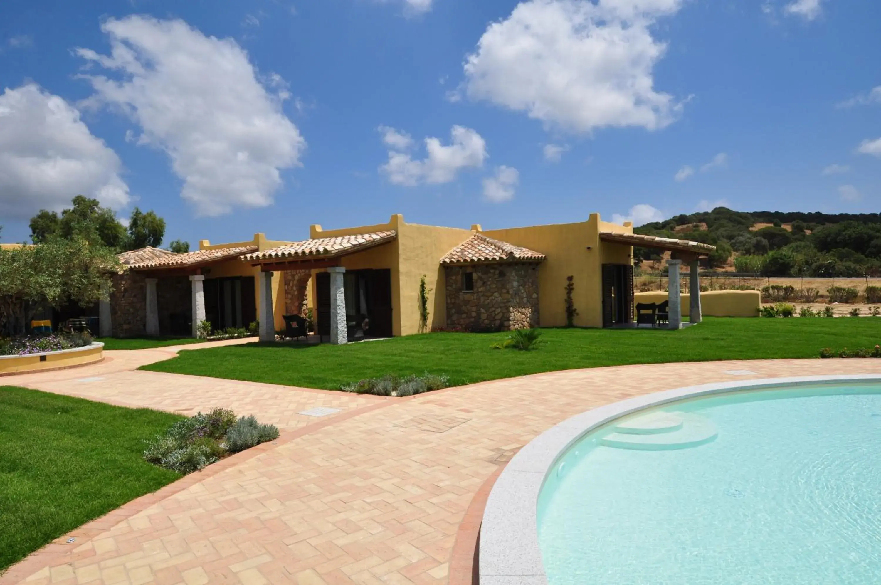 Patio, Property Building in Le Anfore Hotel