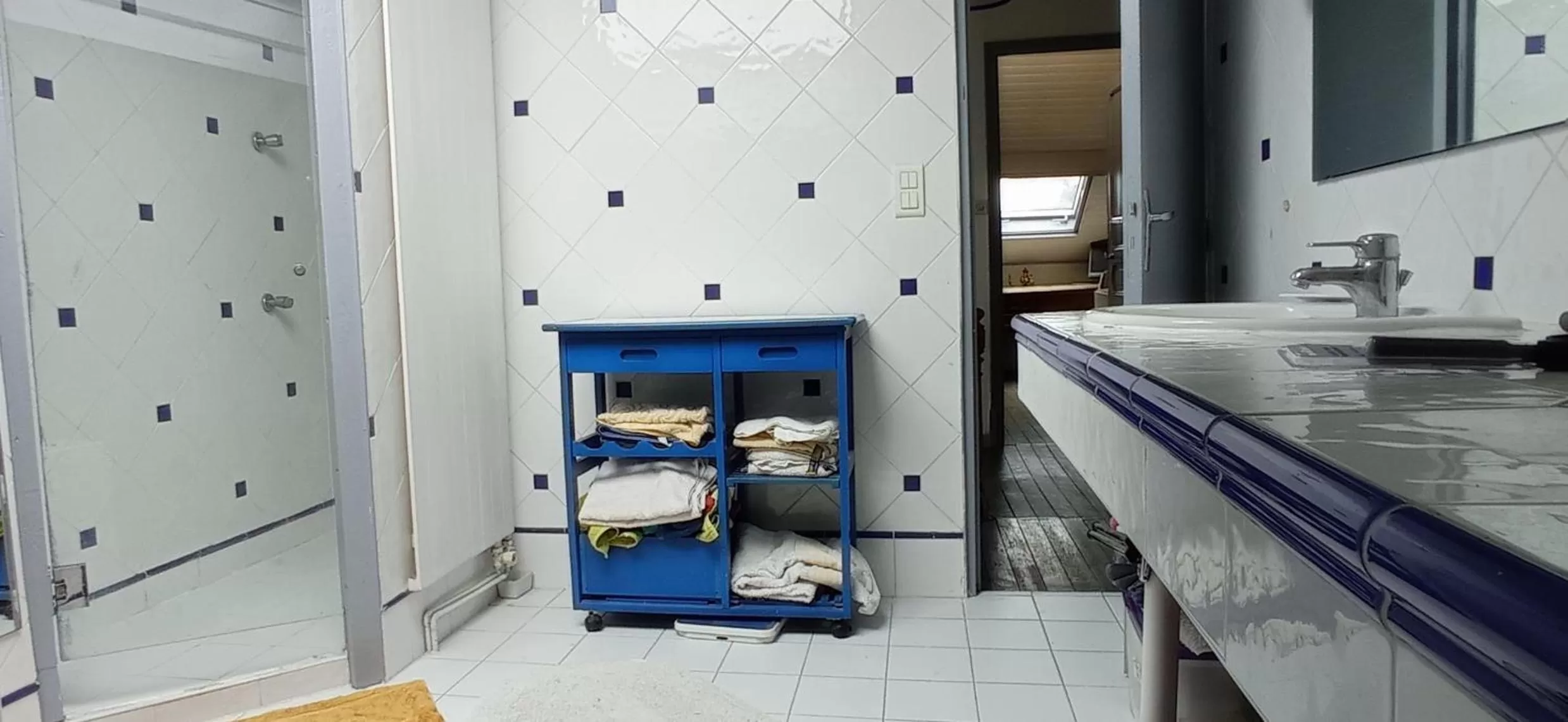 2 chambres et salle de bain un oasis de bien être Piscine et jardin Direct Gare Aéroport