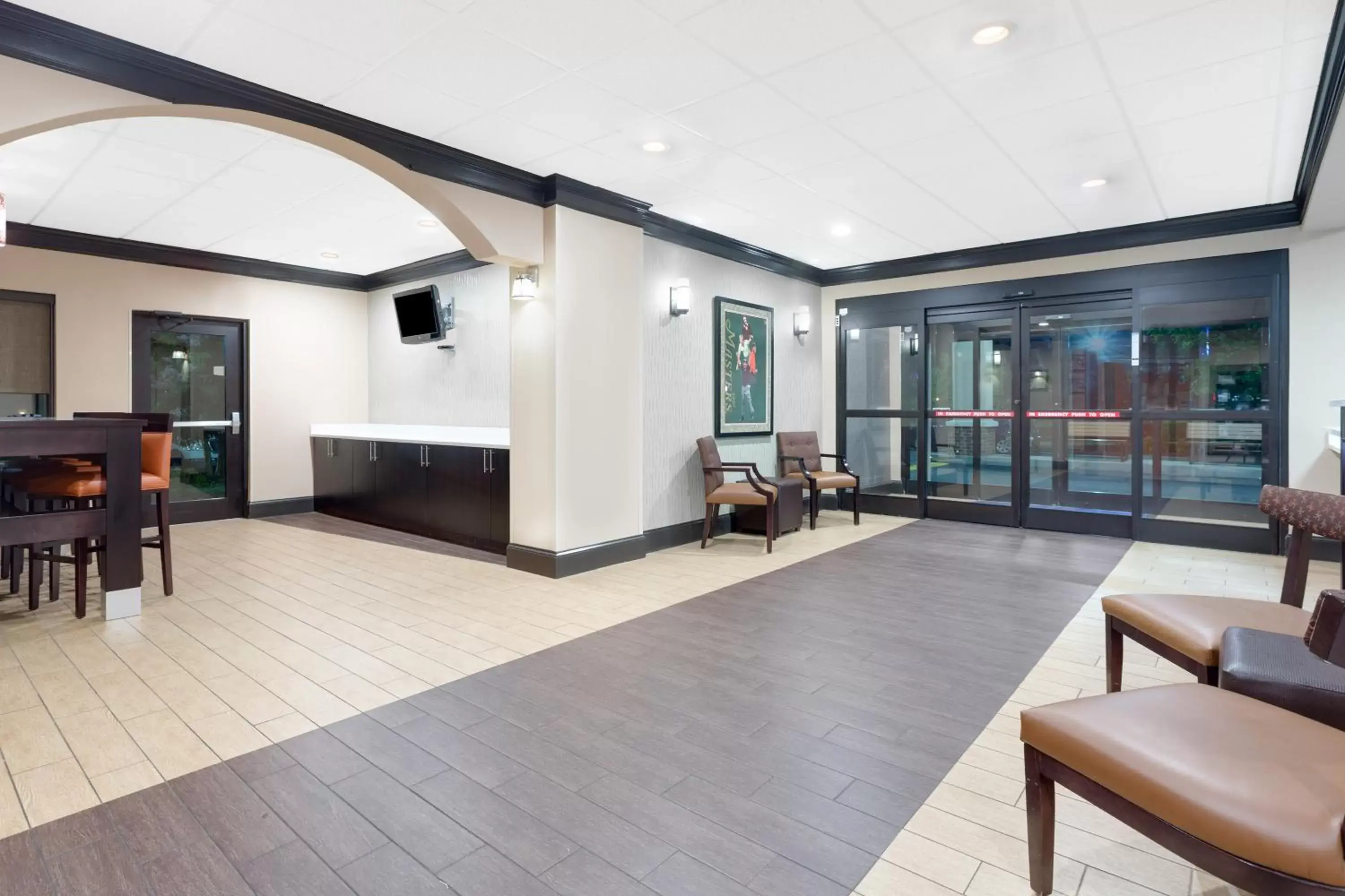 Lobby or reception, Lounge/Bar in Baymont by Wyndham Augusta Riverwatch