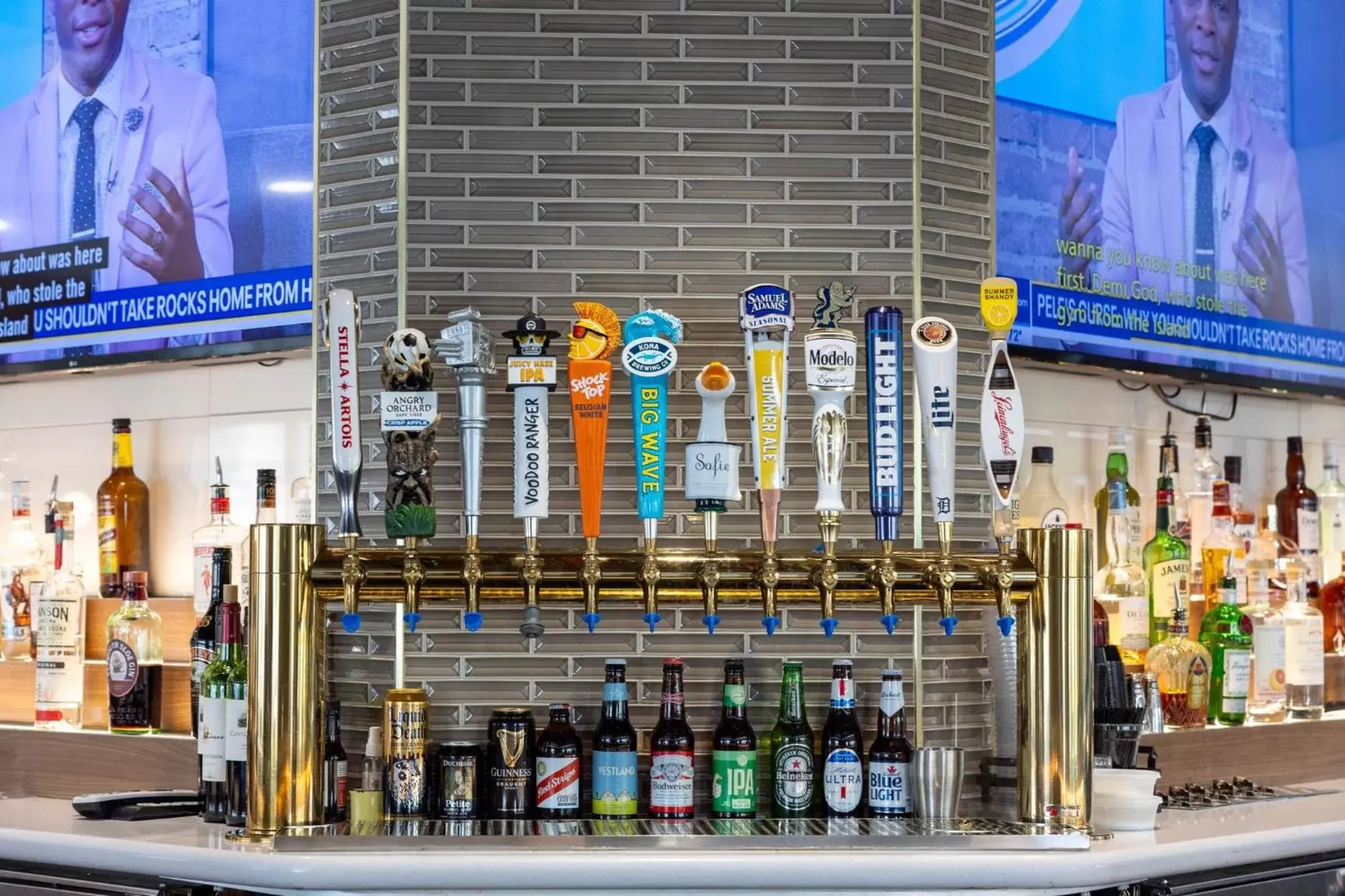 Photo of the whole room in Hotel Indigo Detroit Downtown by IHG Photo of the whole room in Hotel Indigo Detroit Downtown by IHG