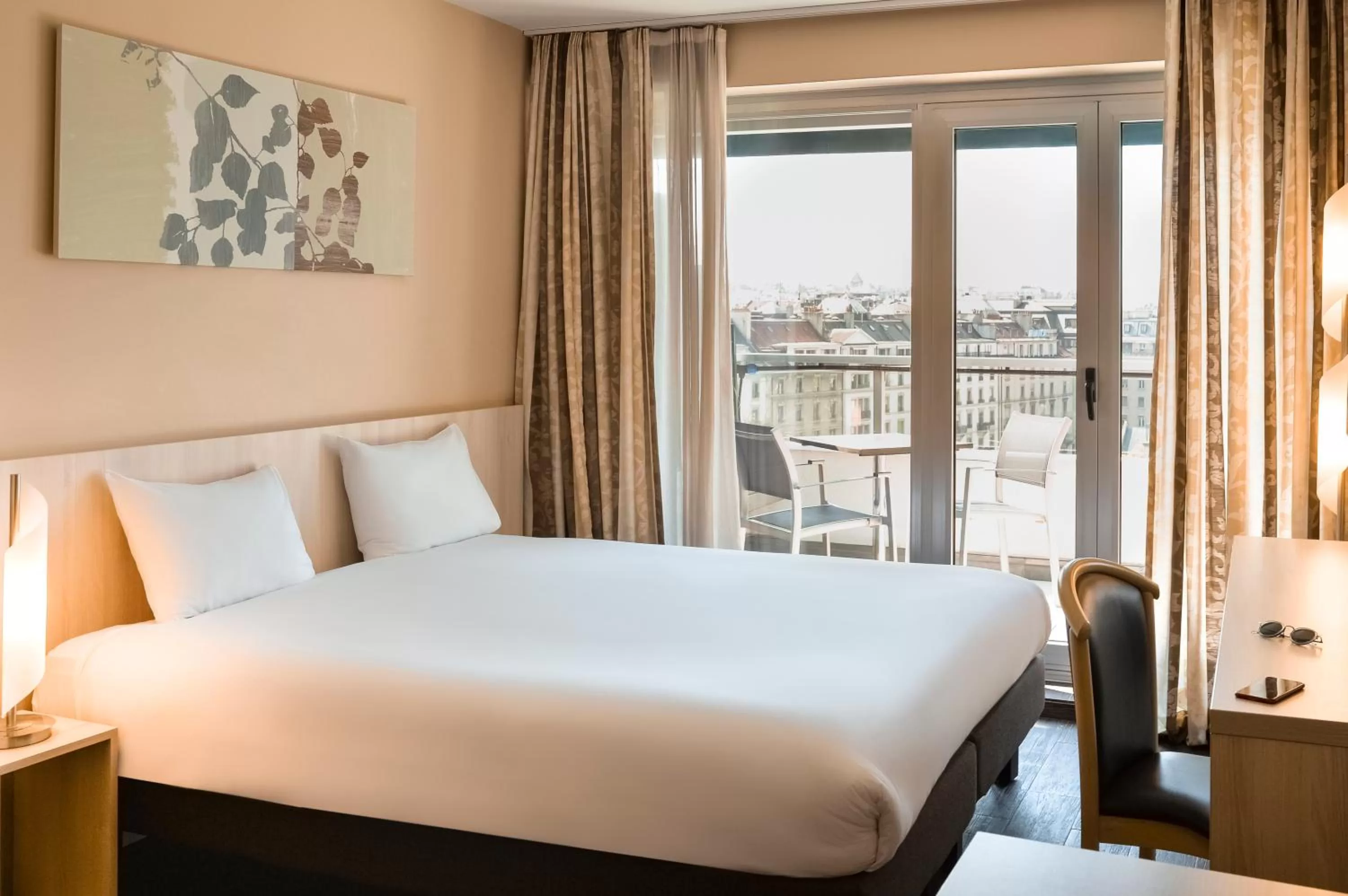 Bedroom, Bed in Aparthotel Adagio Genève Mont-Blanc