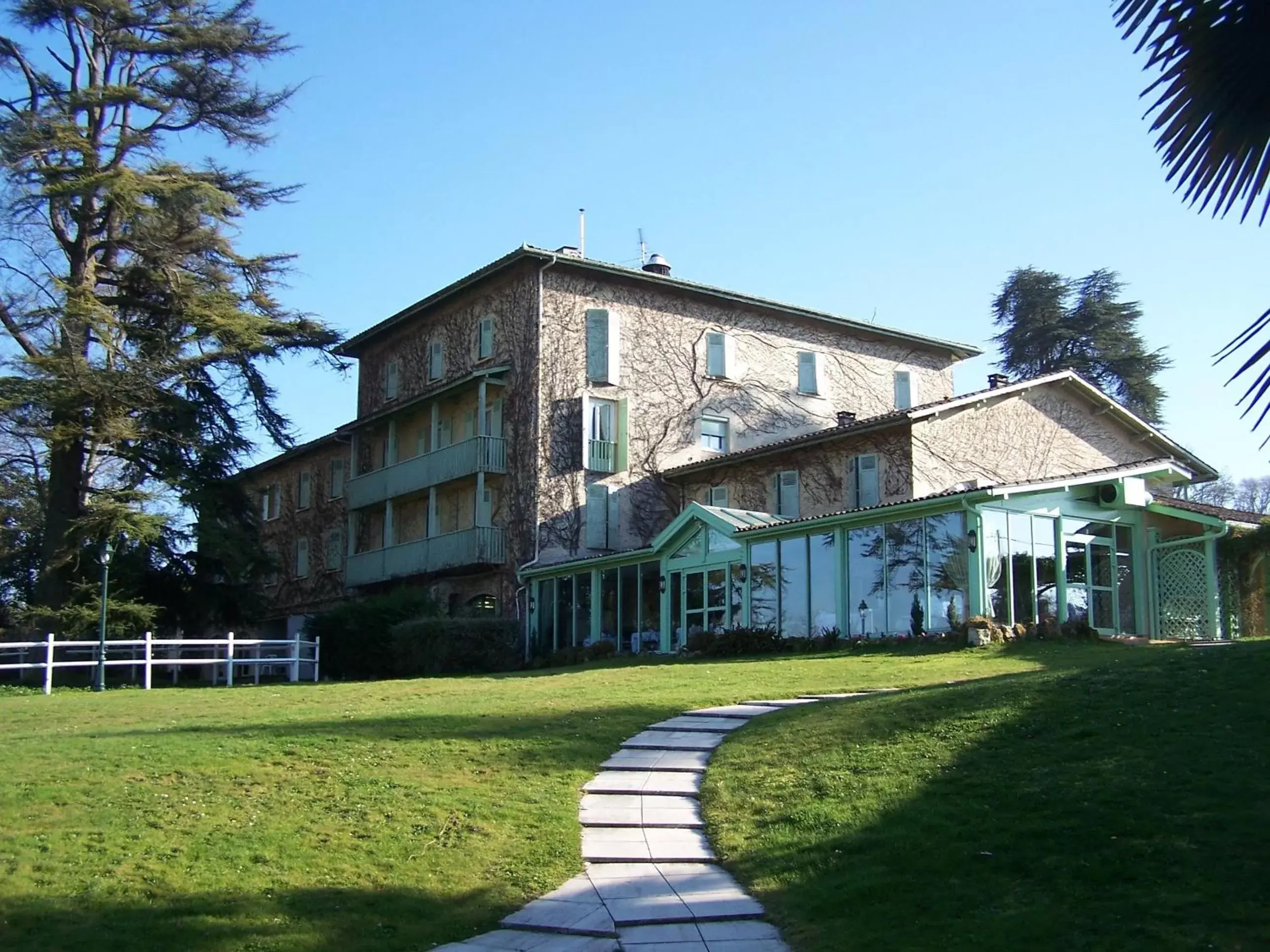 Property Building in Logis Domaine de Fompeyre