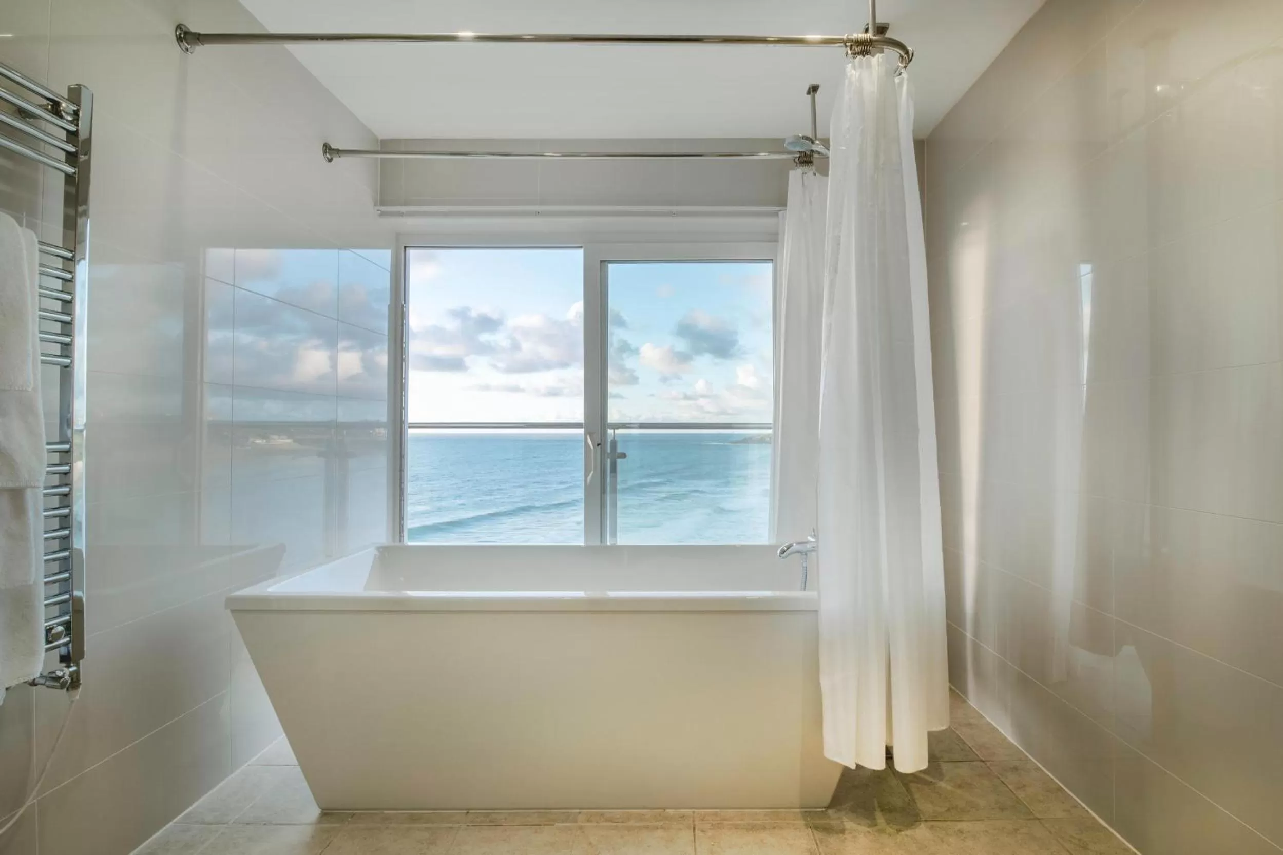 Bathroom in Fistral Beach Hotel and Spa - Adults Only