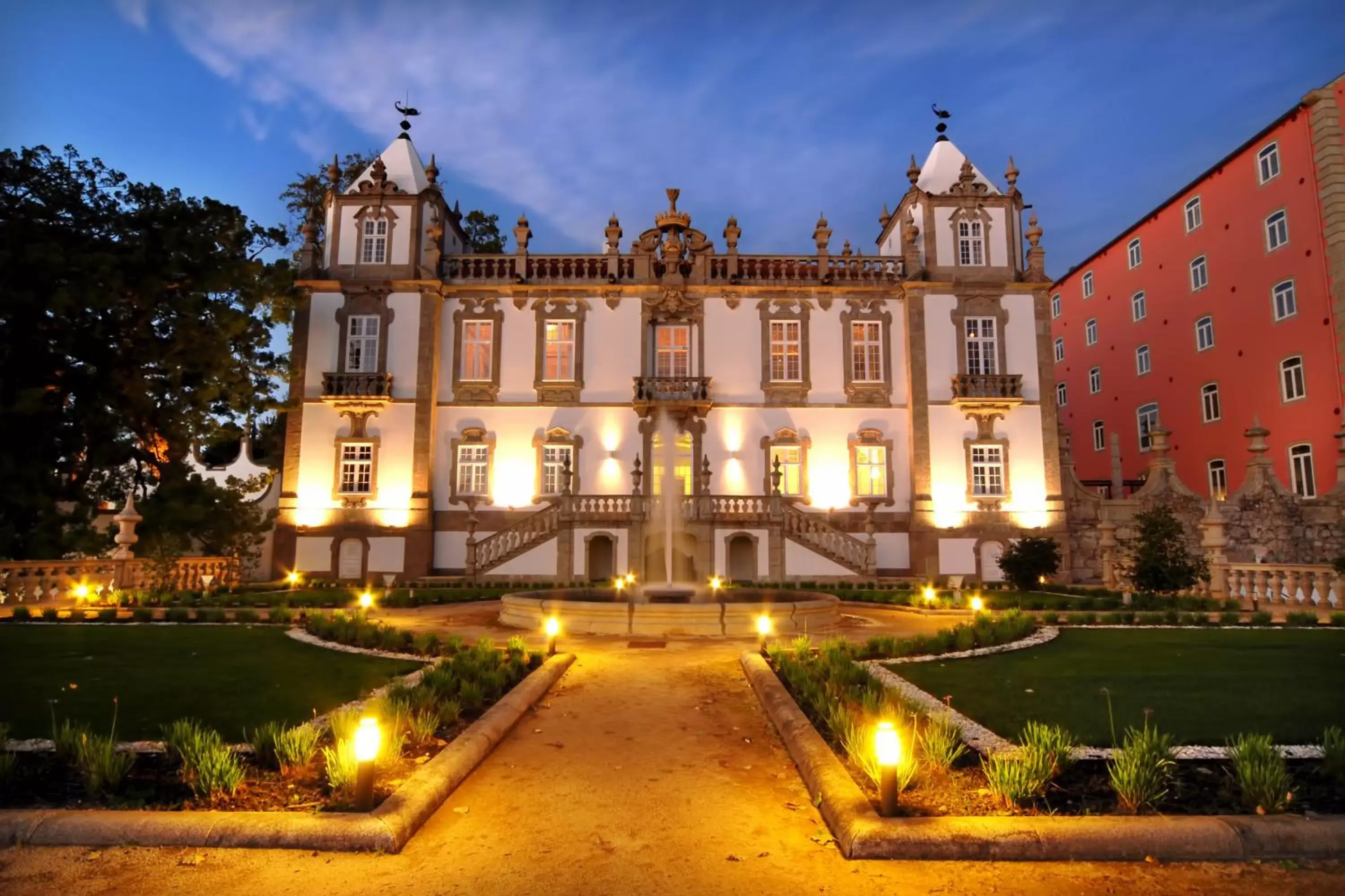 Facade/entrance, Property Building in Pestana Palacio do Freixo, Pousada & National Monument - The Leading Hotels of the World