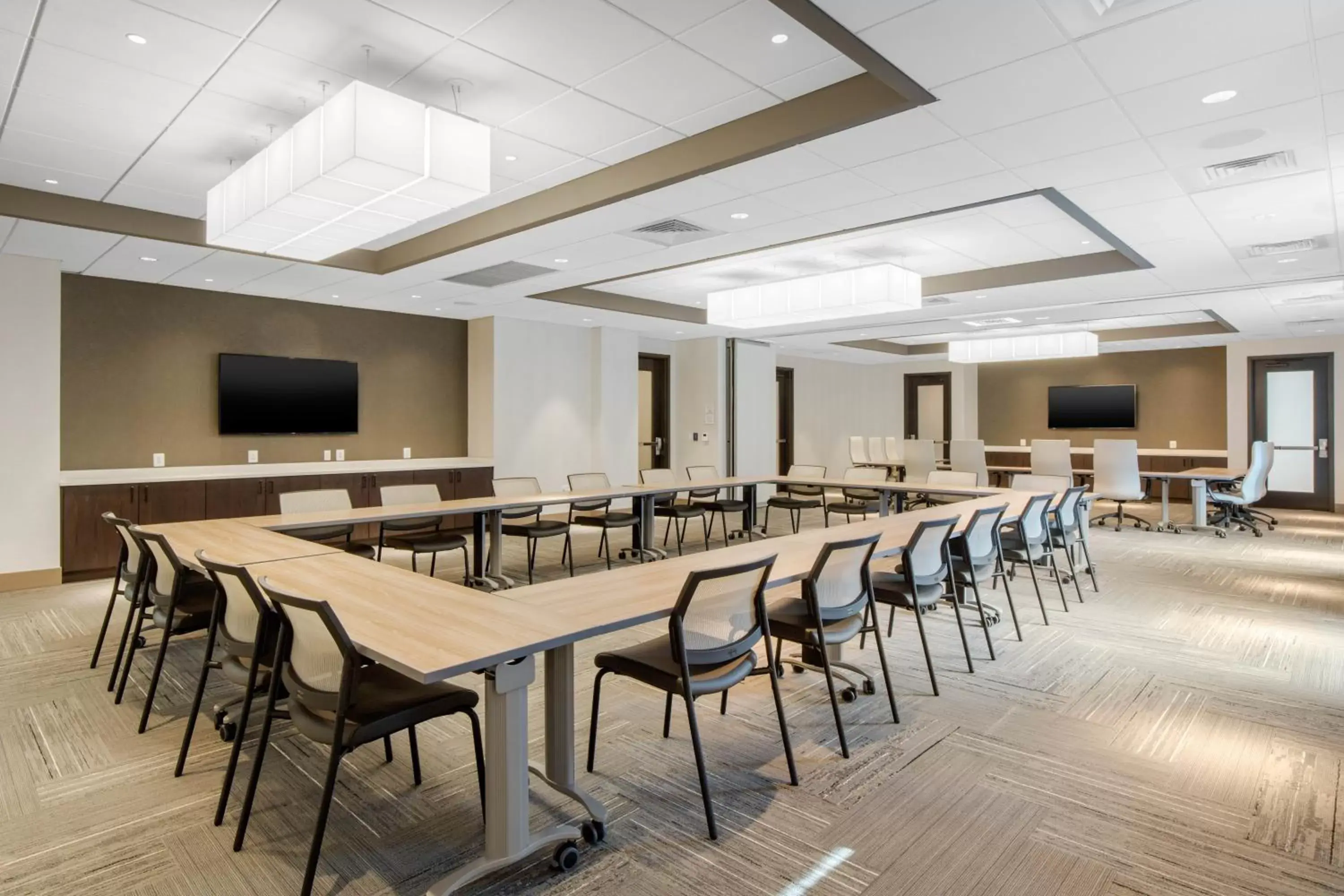 Meeting/conference room in Cambria Hotel College Park