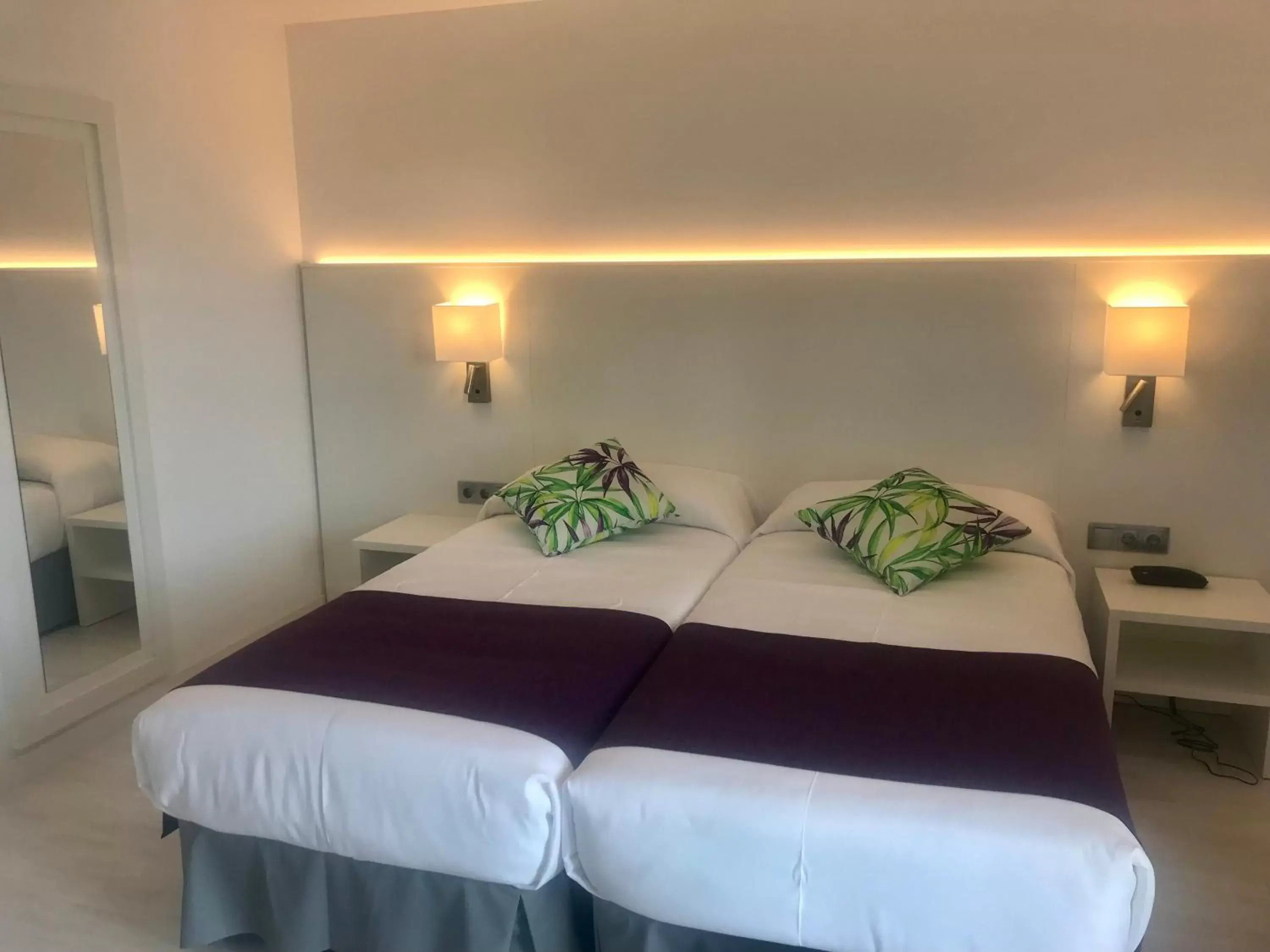Bedroom, Bed in Hotel Samba