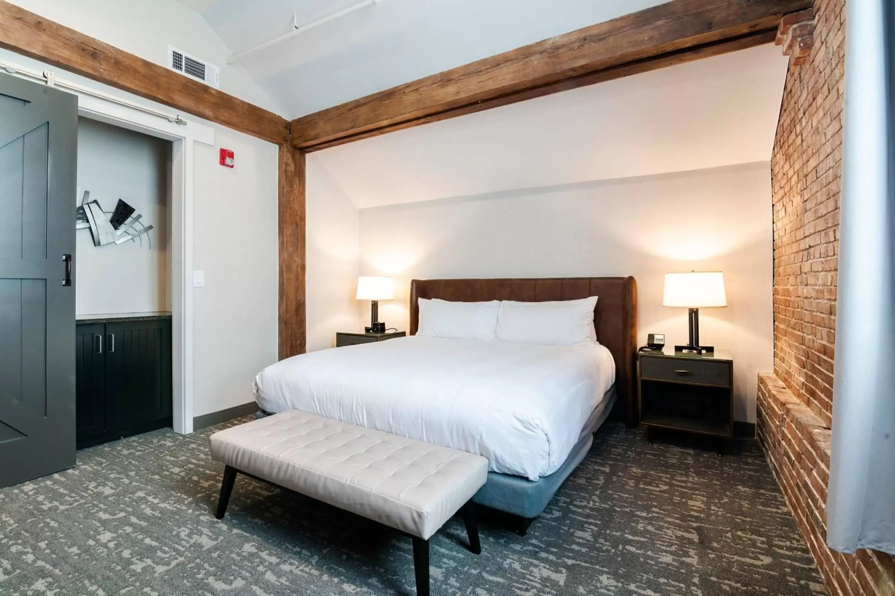 Bedroom, Bed in Columbus Marriott