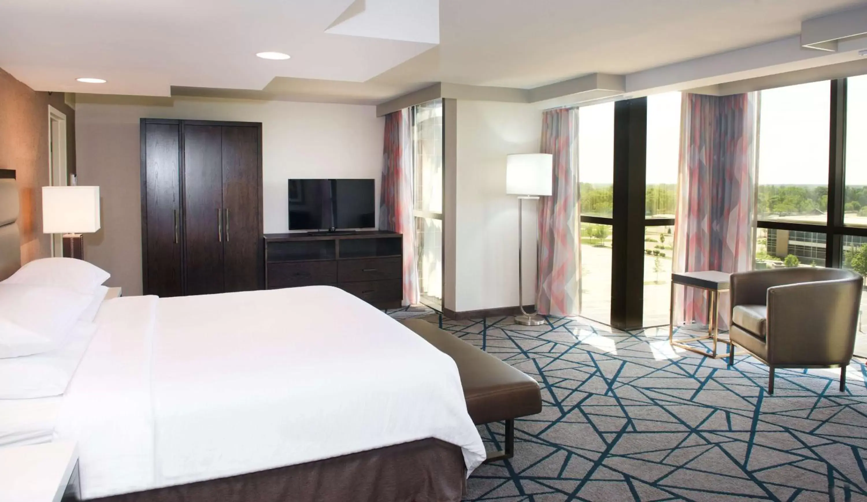 Bed in Embassy Suites by Hilton Detroit - Livonia/Novi