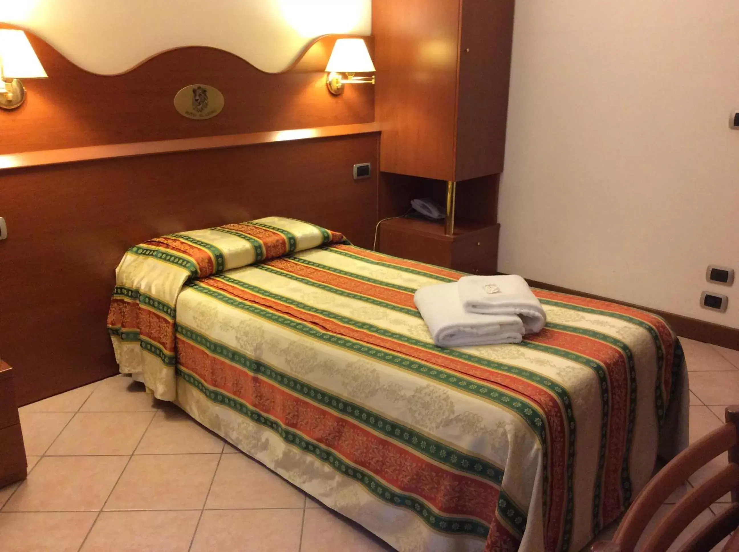 Bedroom, Bed in Hotel Pizzeria Ristorante "Al Leone"