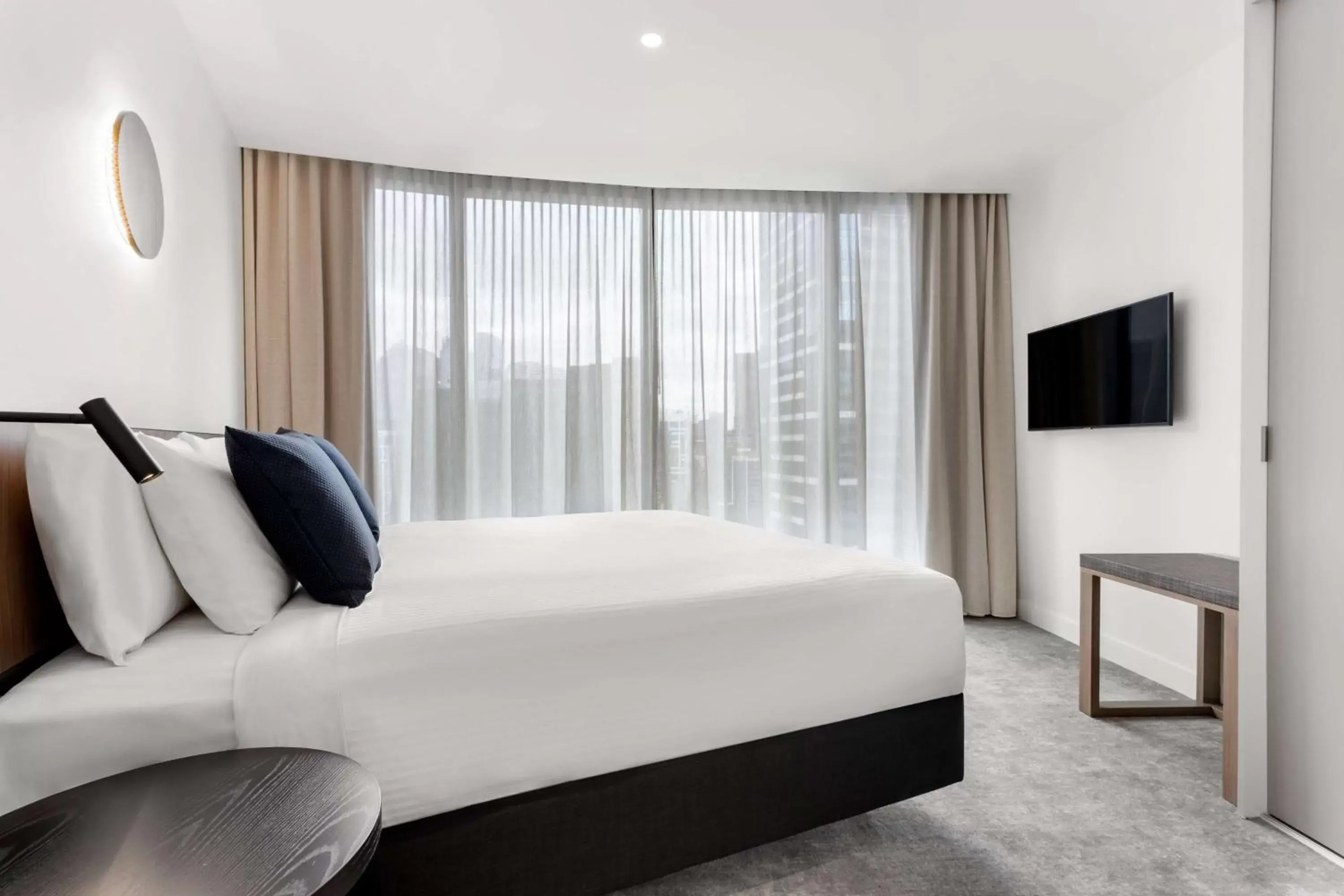 TV and multimedia, Bed in Adina Apartment Hotel Melbourne Southbank