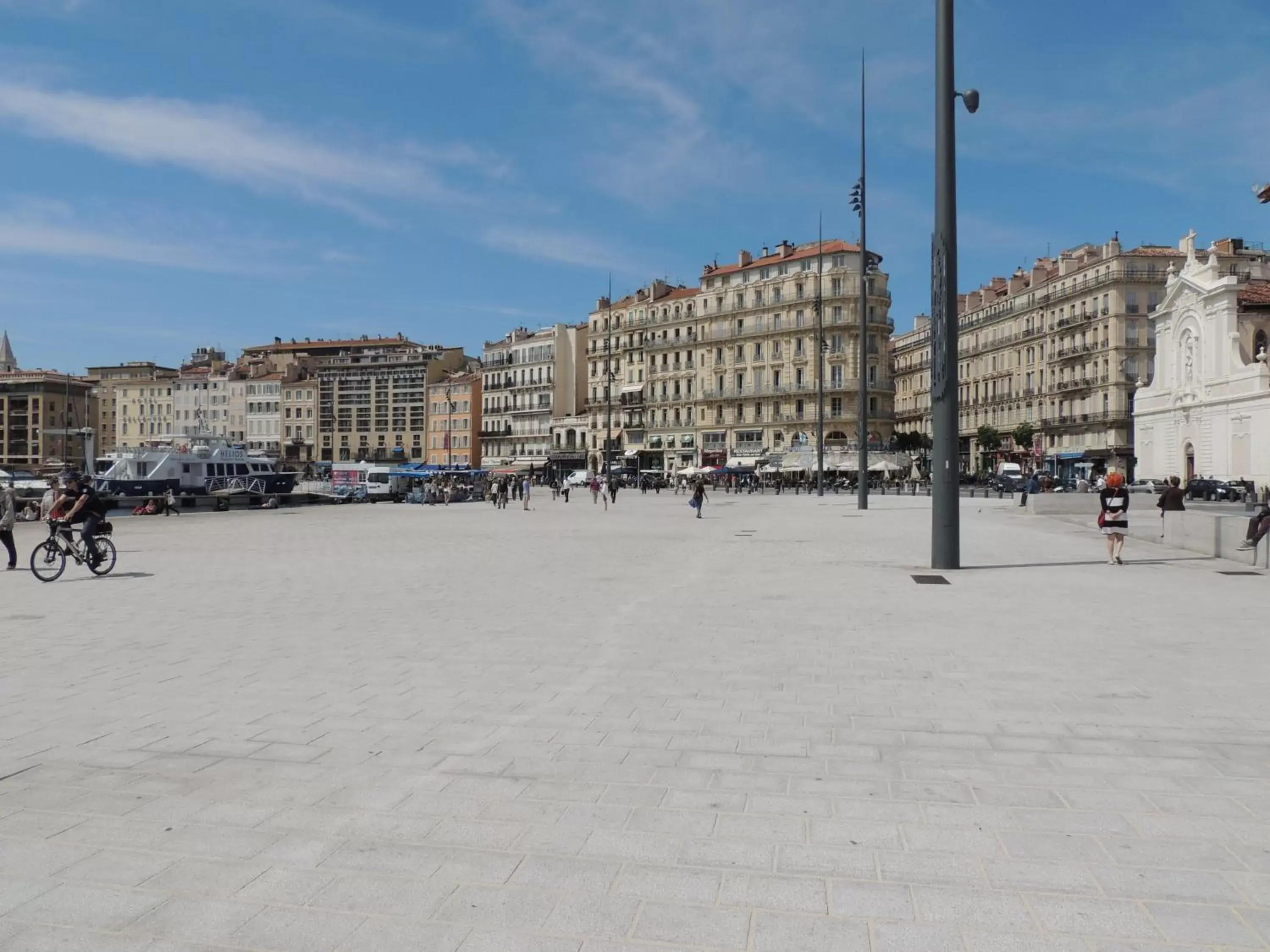 Area and facilities in Escale Oceania Marseille Vieux Port