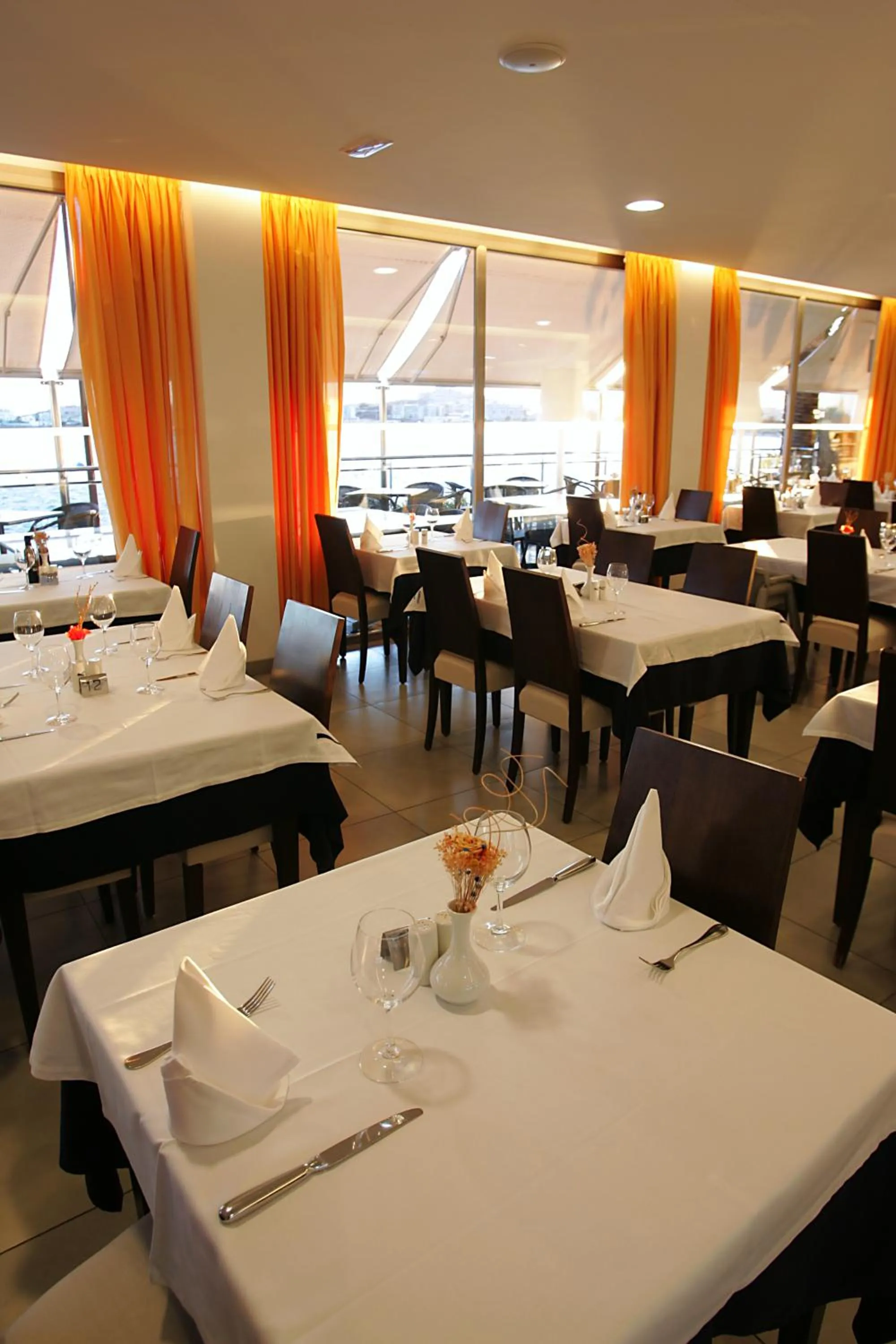 Restaurant/places to eat in Hotel Simbad Ibiza