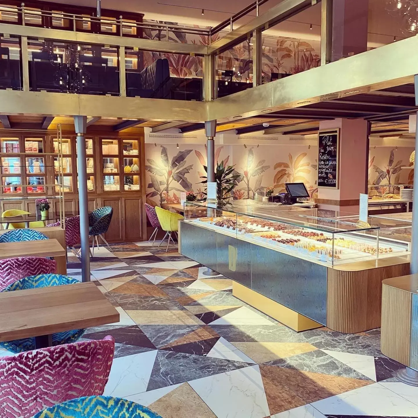 Restaurant/places to eat in Duca D'Aosta Hotel Restaurant/places to eat in Duca D'Aosta Hotel