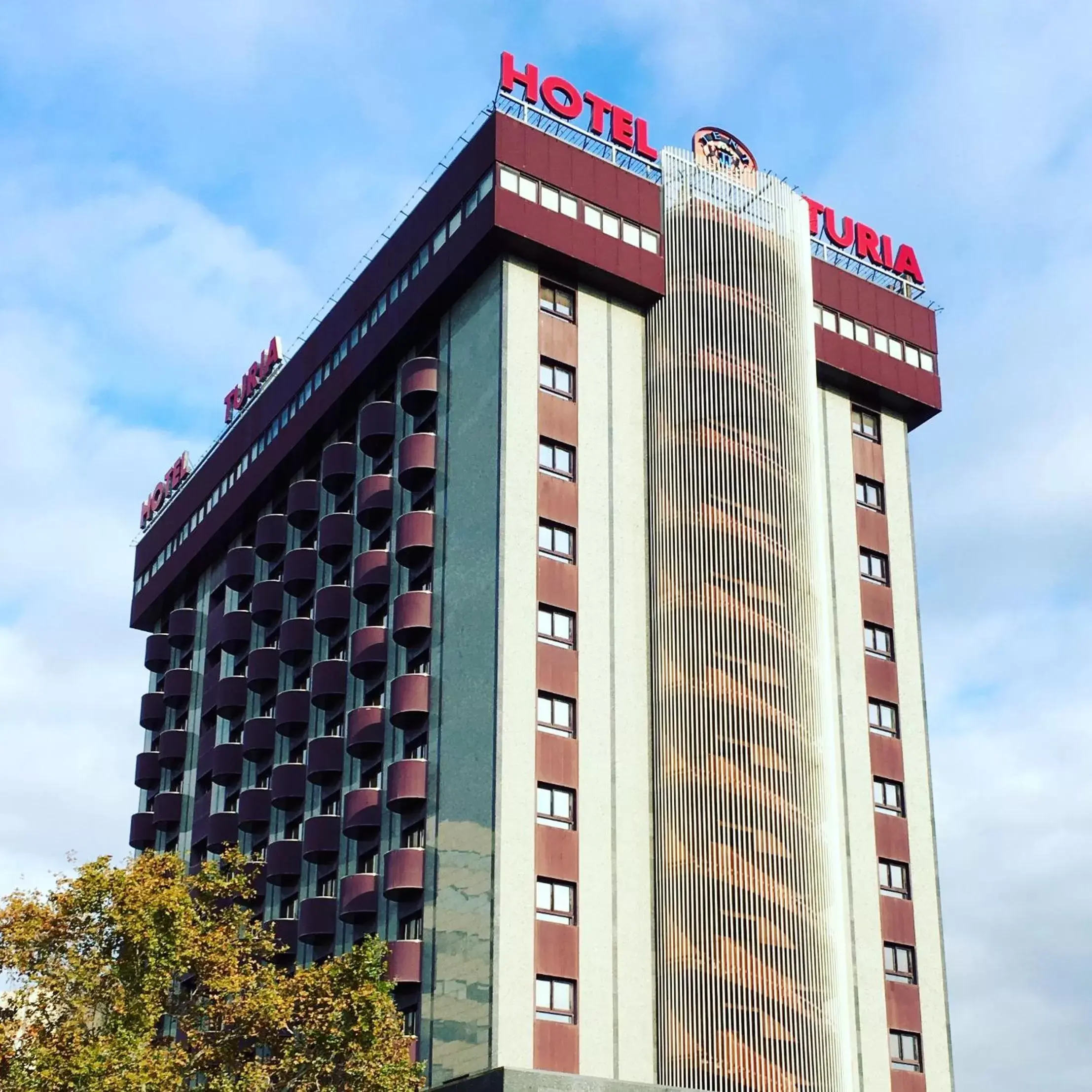 Property building in Hotel Turia