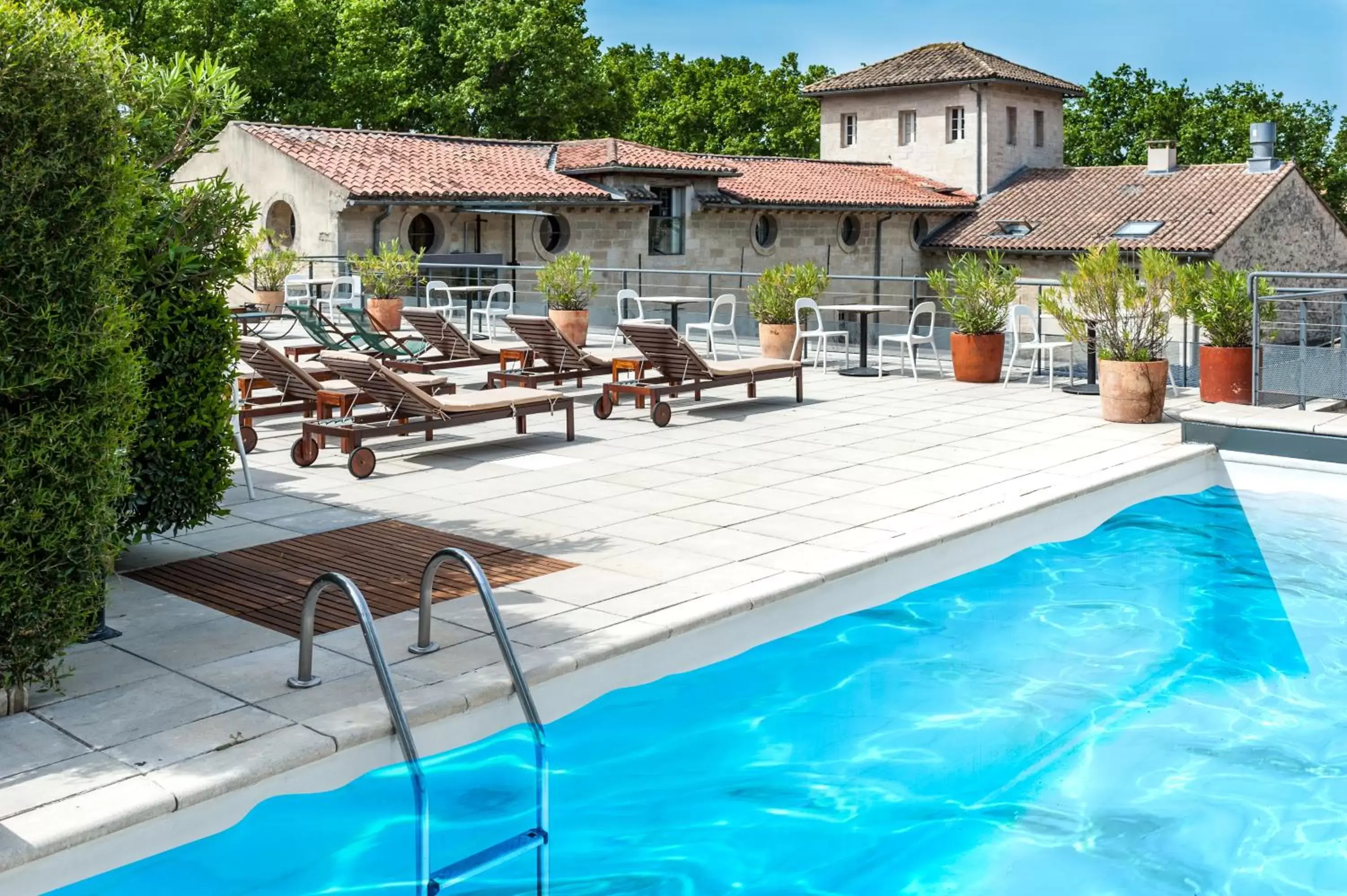 Patio, Swimming Pool in Hôtel Cloitre Saint Louis Avignon