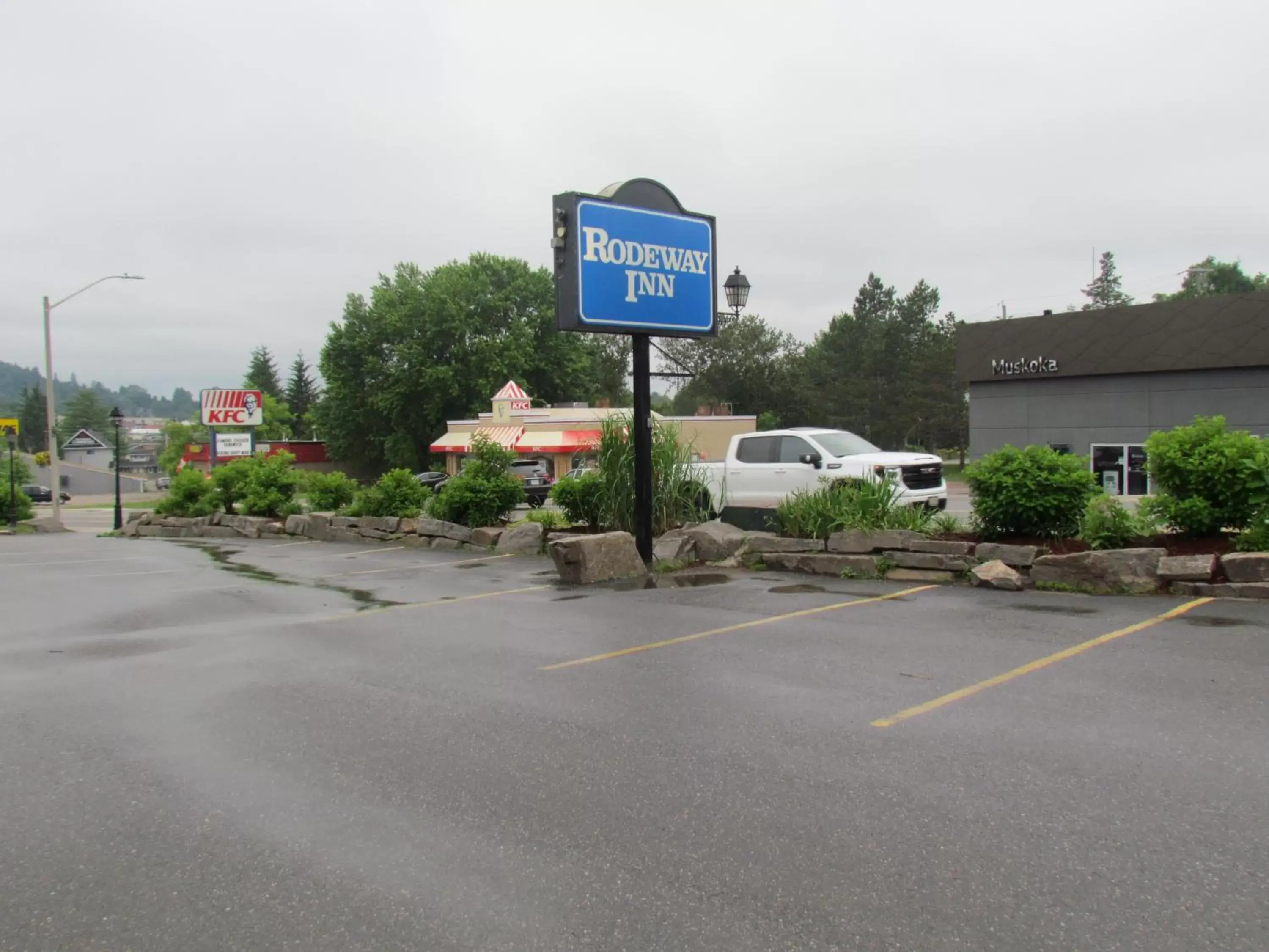 Property logo or sign, Property Building in Rodeway Inn King William Huntsville