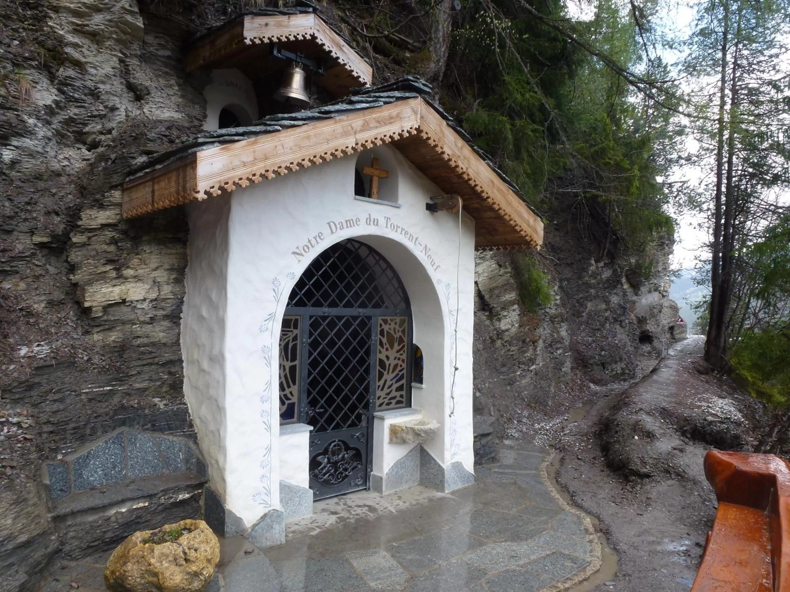 Hiking in BnB la Sittelle