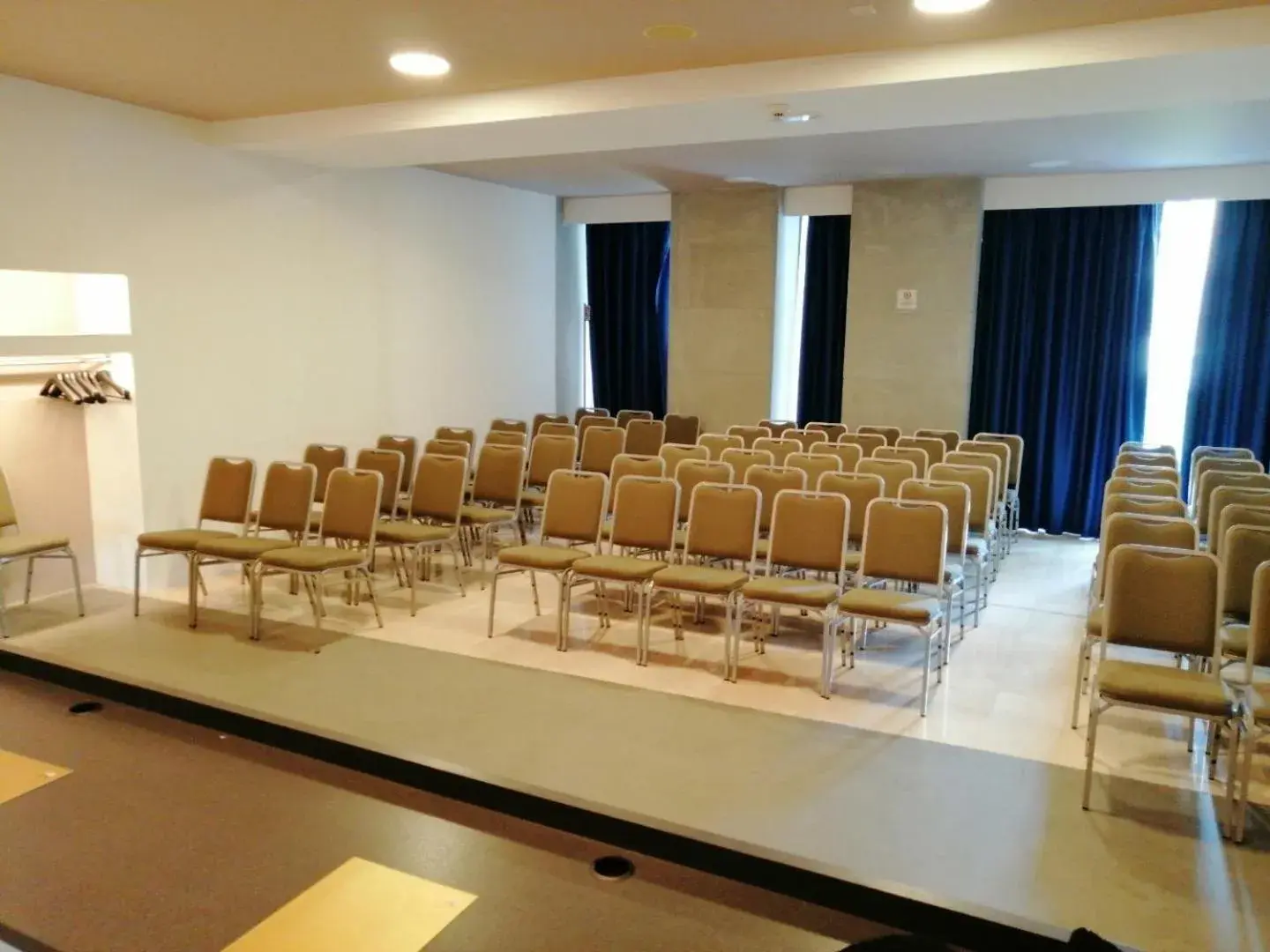 Business facilities in Hotel Fonzari