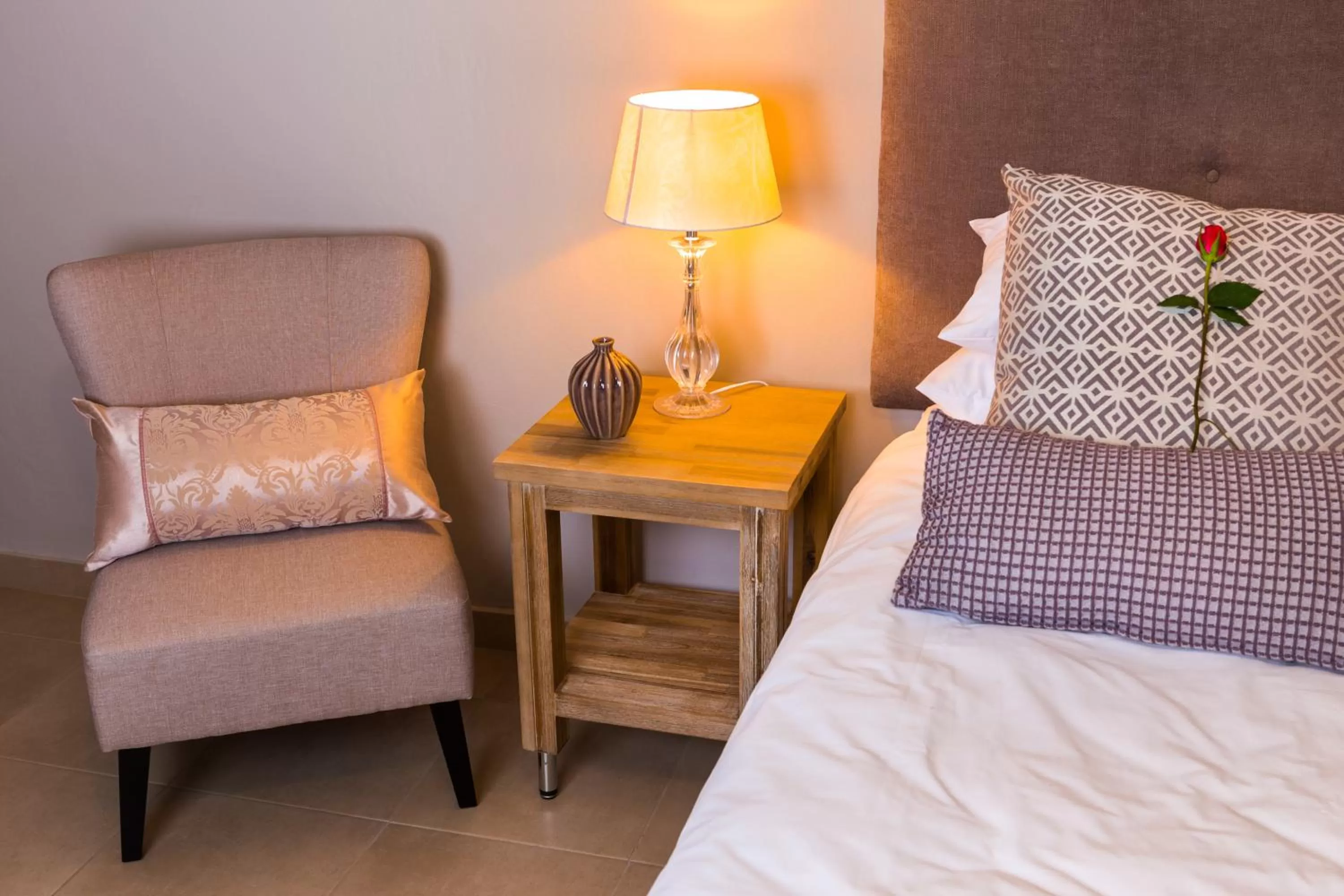 Deluxe Queen Room in La Vida Luka - Luxury Guesthouse